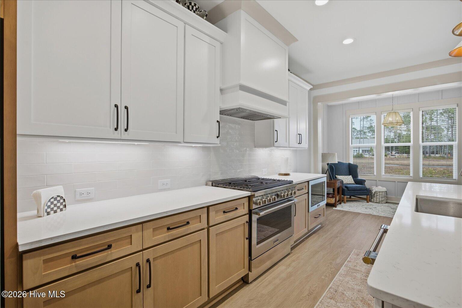 100562705 | Photo 25