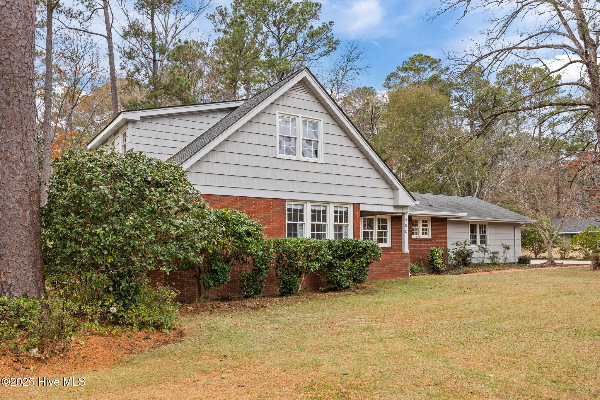 100544163 | Photo 39