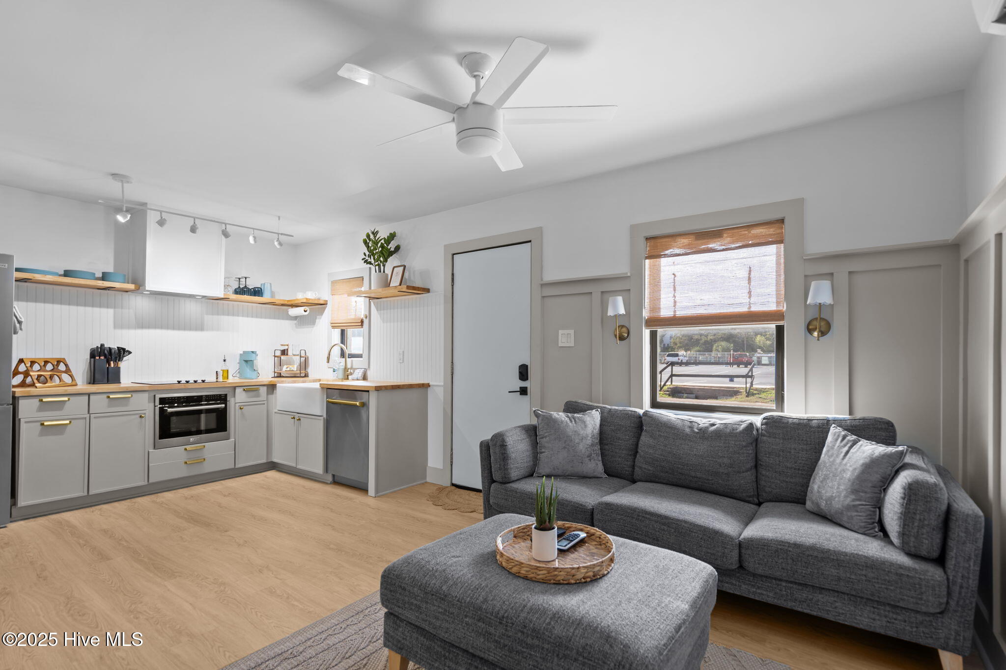 100534749 | Photo 37