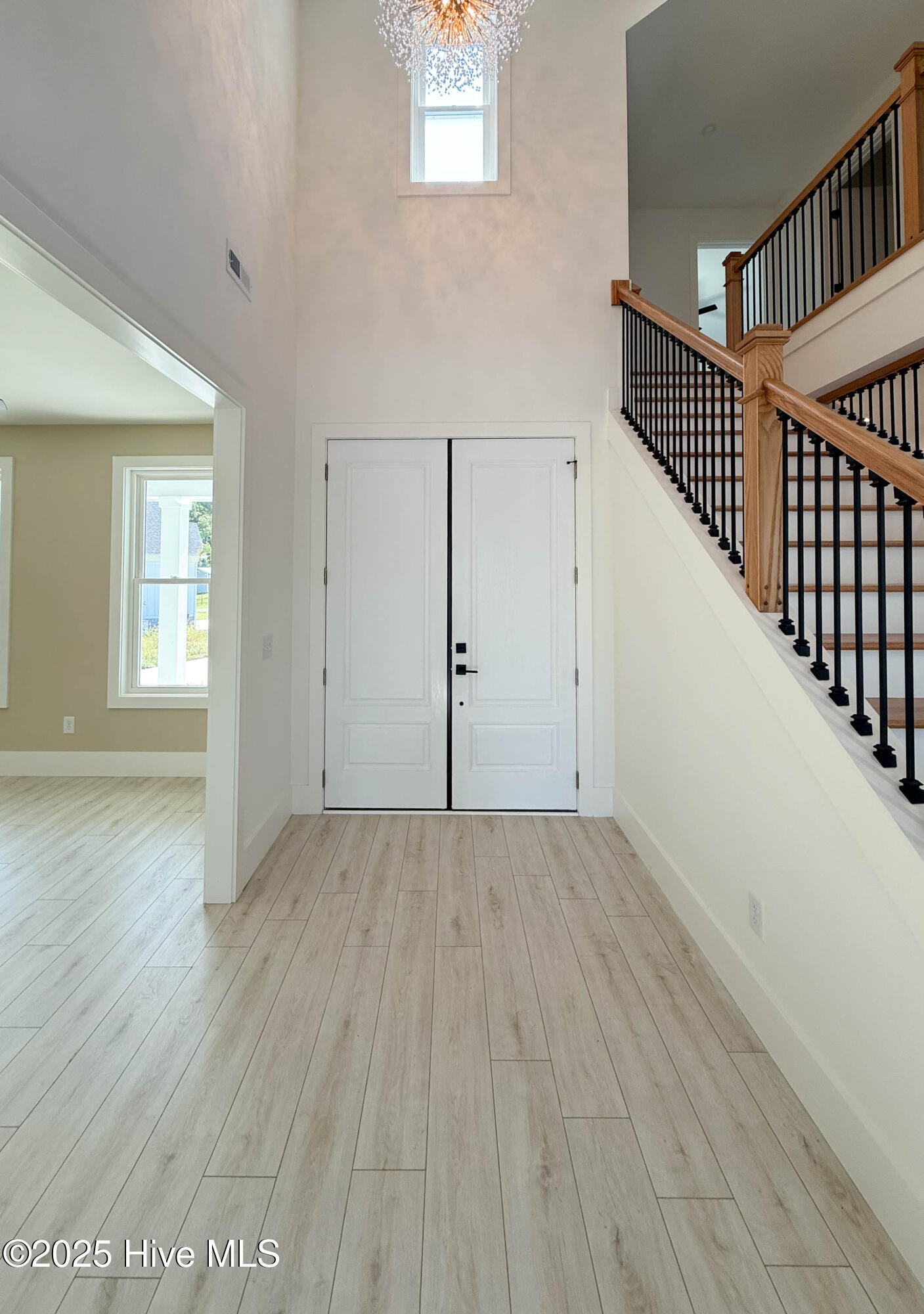 100539536 | Photo 134