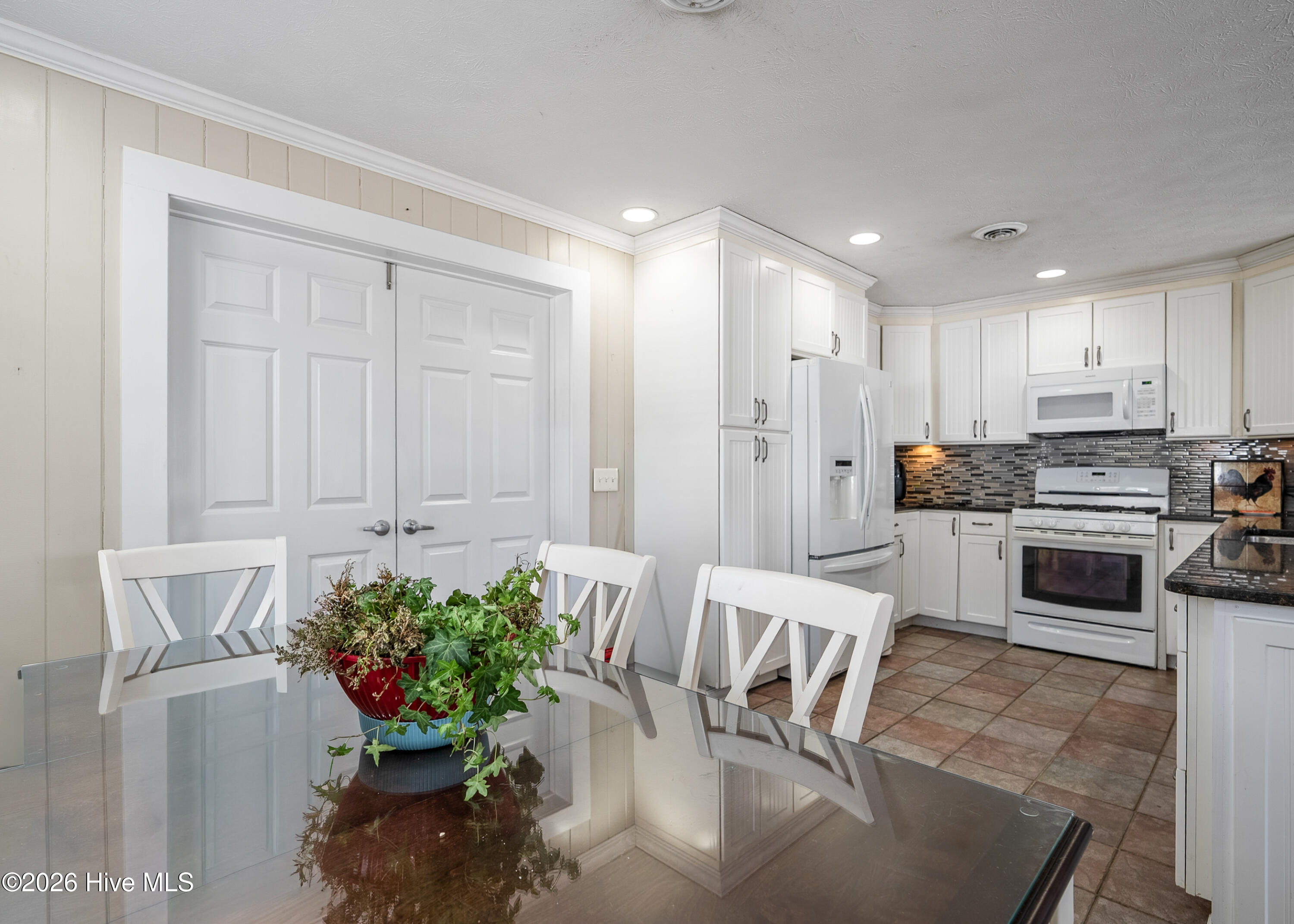 100554770 | Photo 15