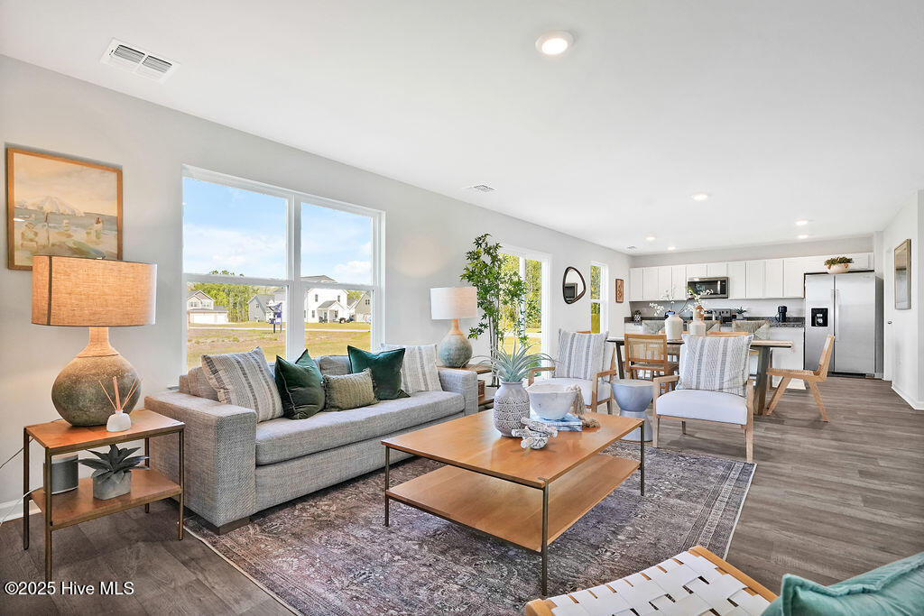 100535563 | Photo 14