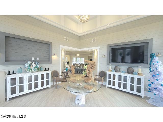 100546401 | Photo 34