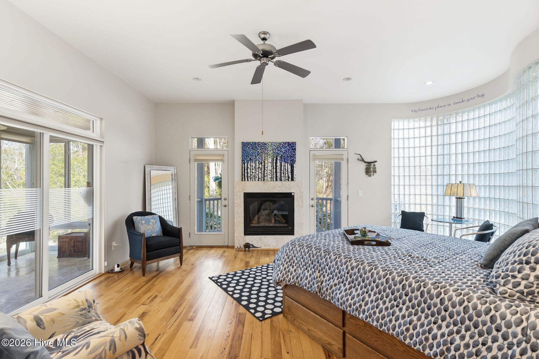 100555834 | Photo 30