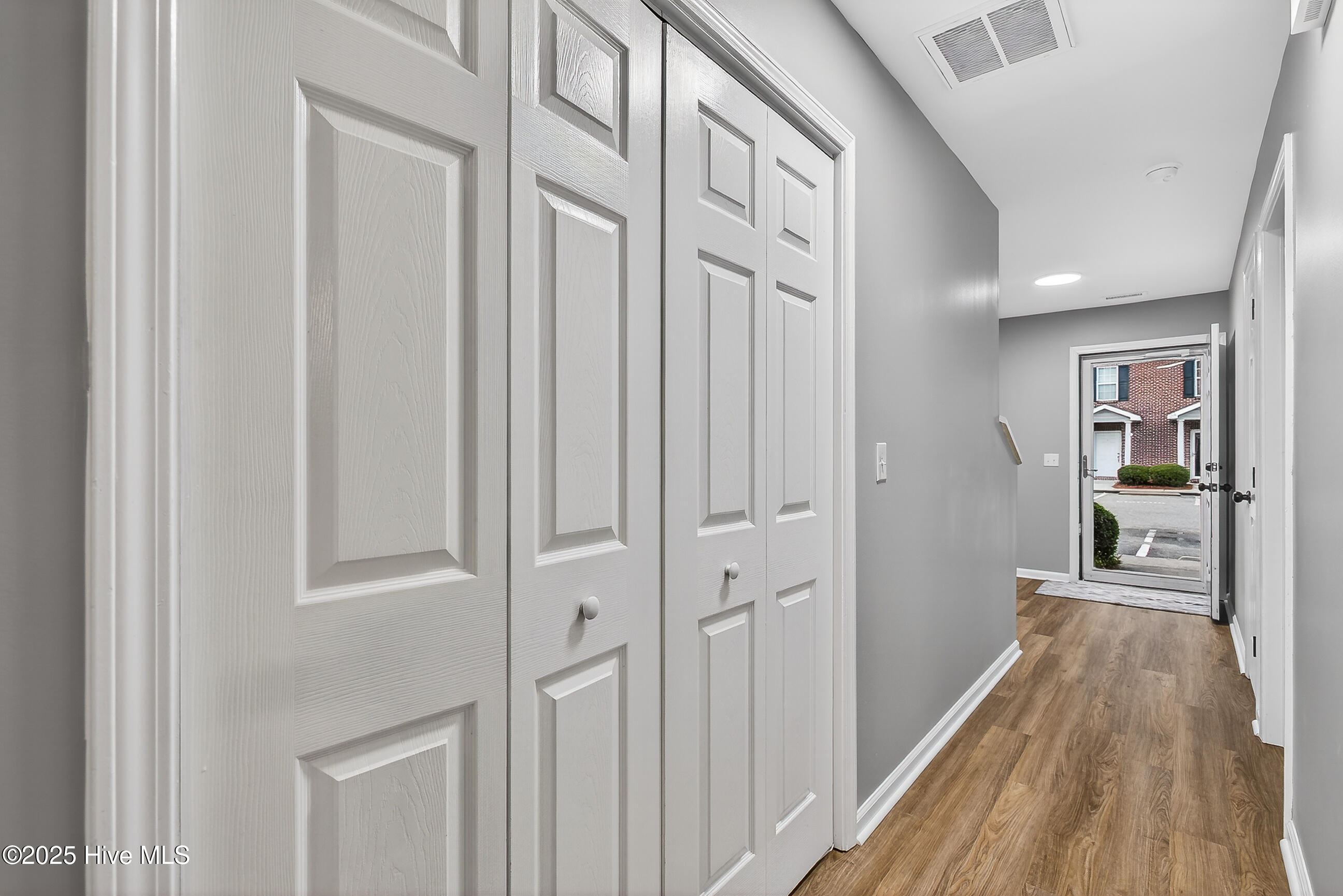 100546231 | Photo 21