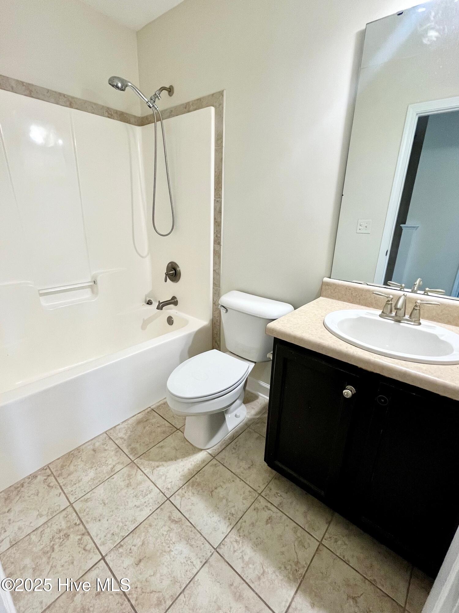 100563867 | Photo 12