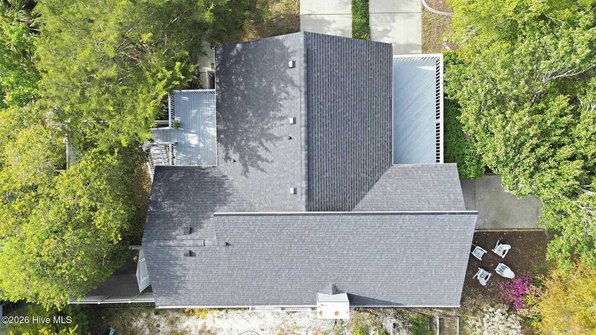 100566734 | Photo 43