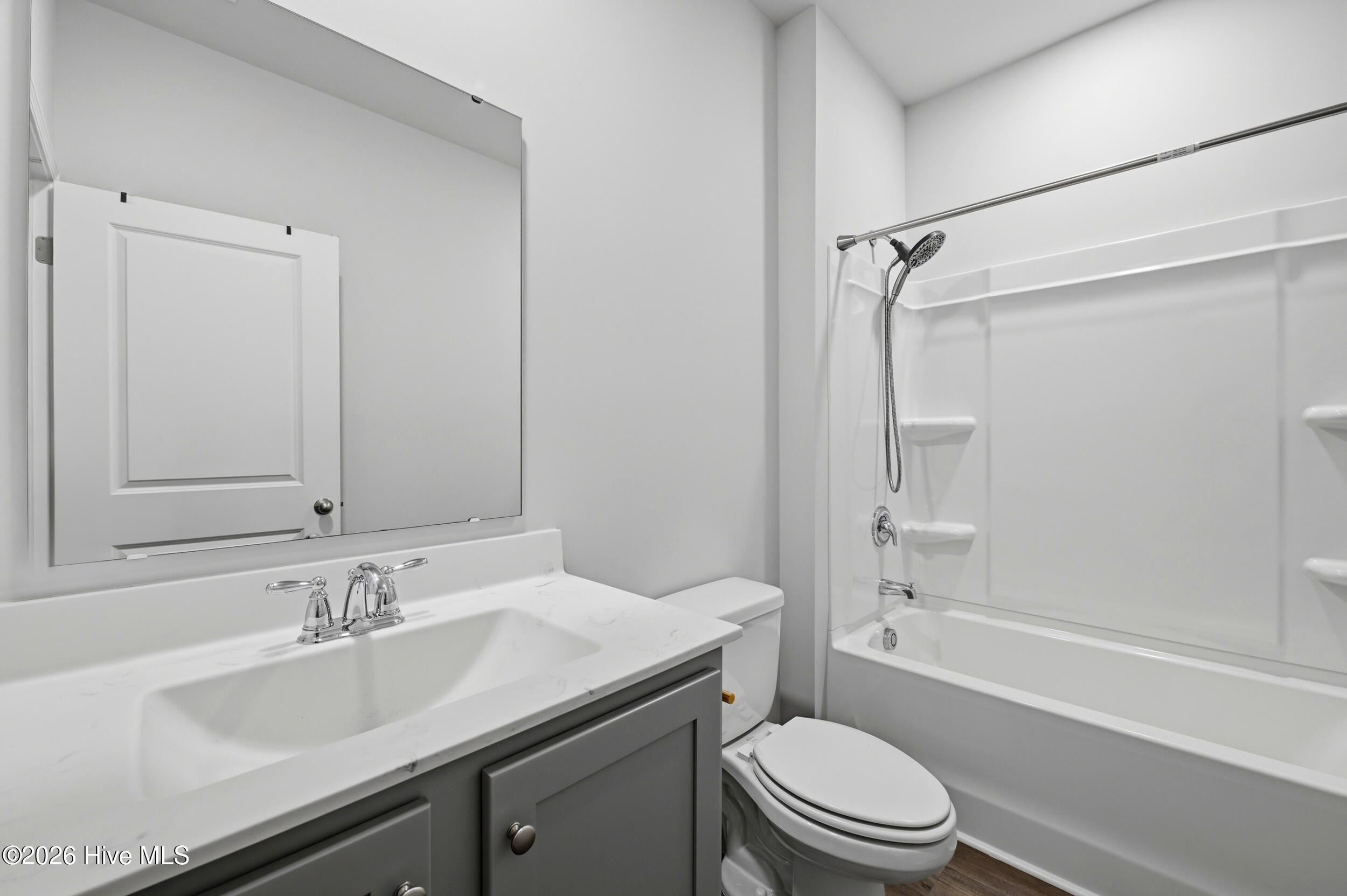 100563269 | Photo 21