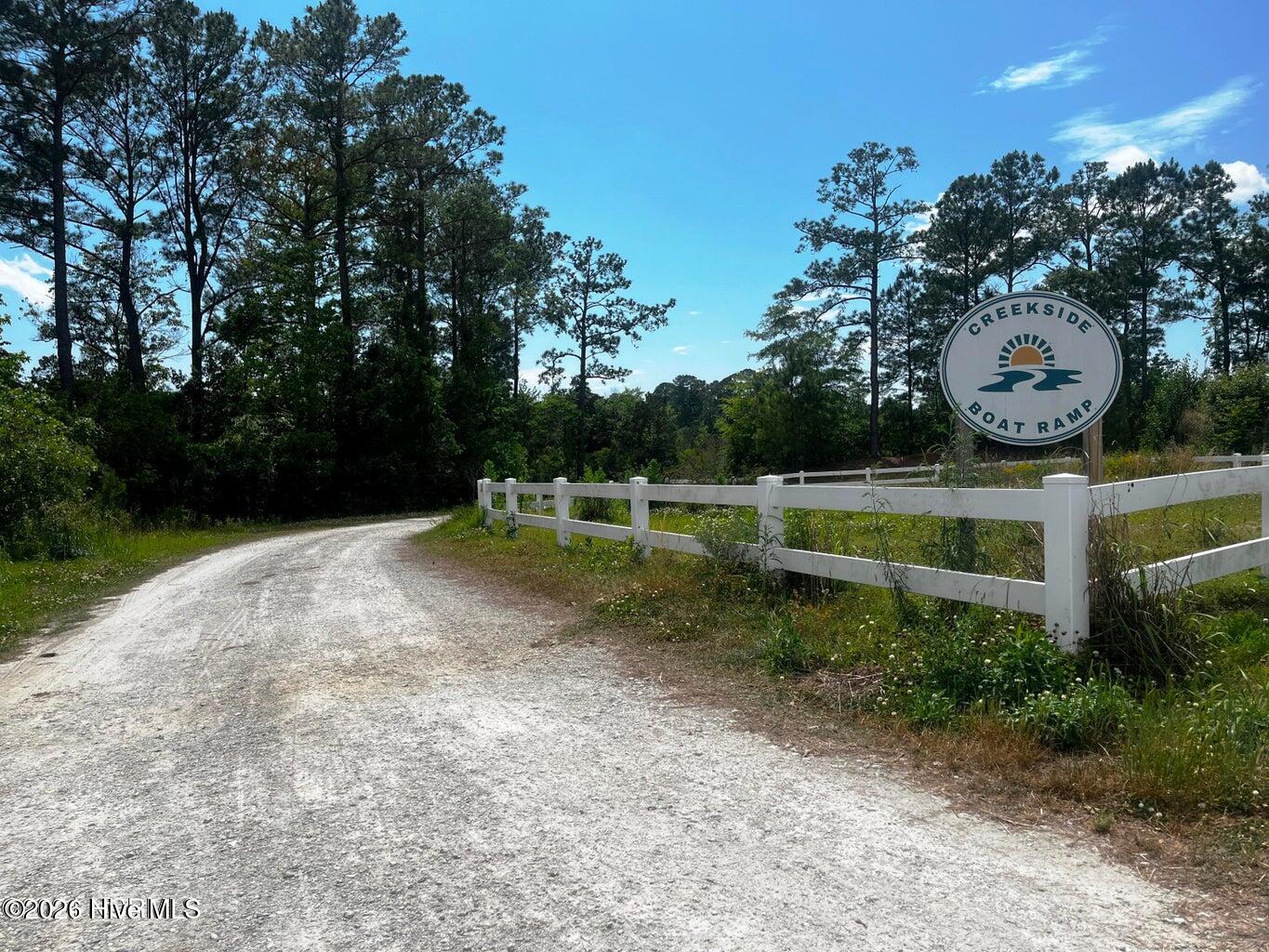 100562956 | Photo 39