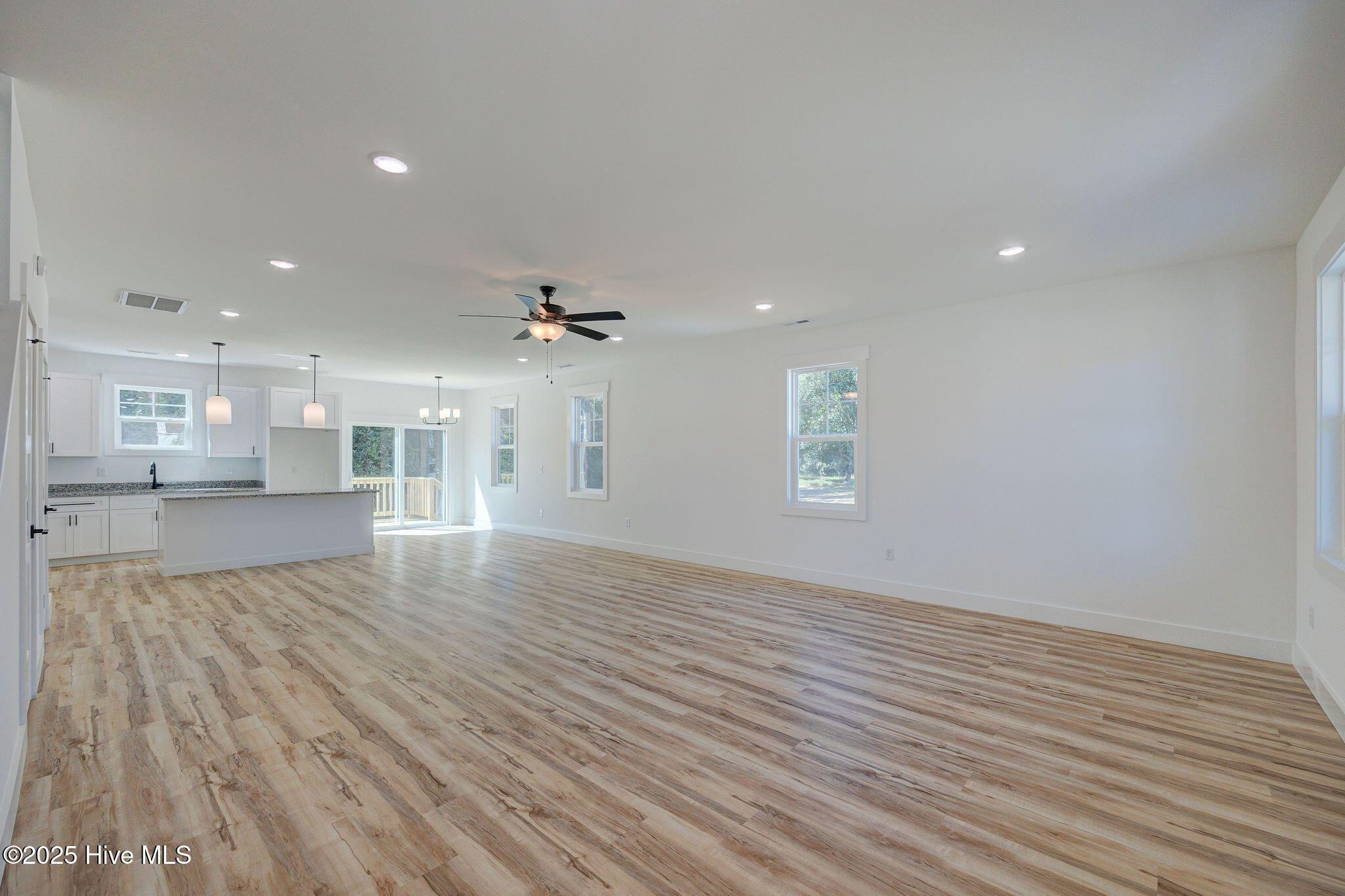 201 W Williams Street, Burgaw, NC 28425 – photo 14: 201WWilliamsStreet(10)