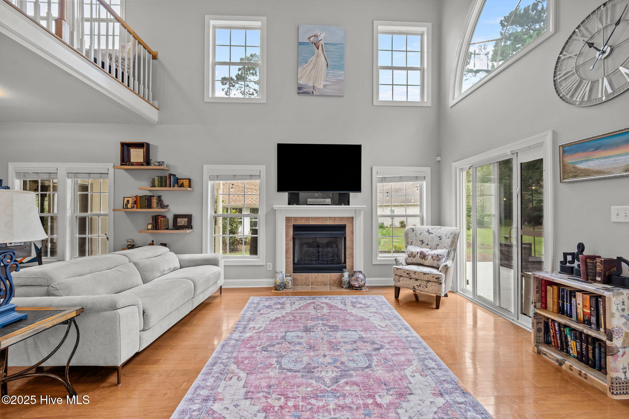 100524687 | Photo 13