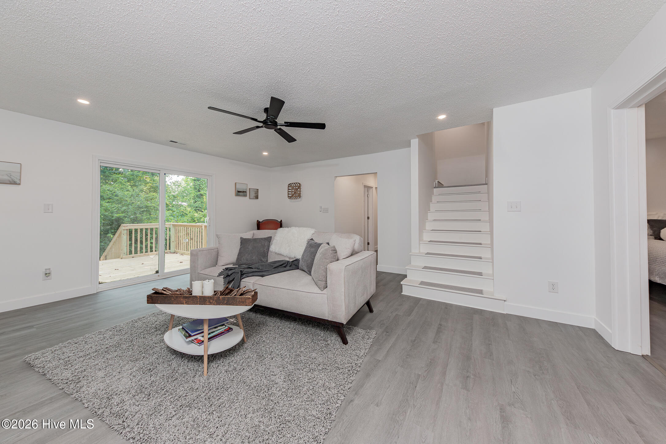 175 Peninsula Manor Road,Hubert