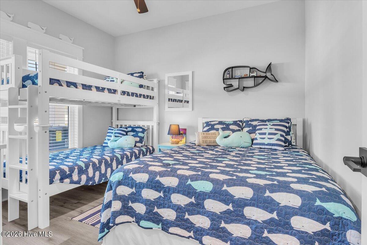 100565716 | Photo 14