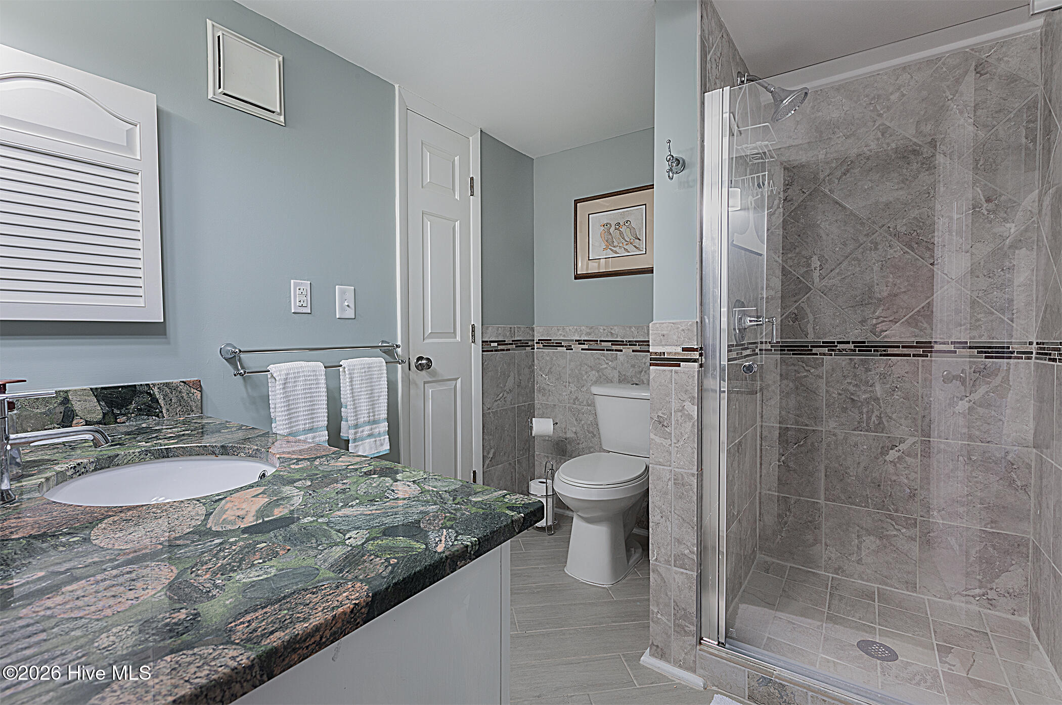 100551765 | Photo 31