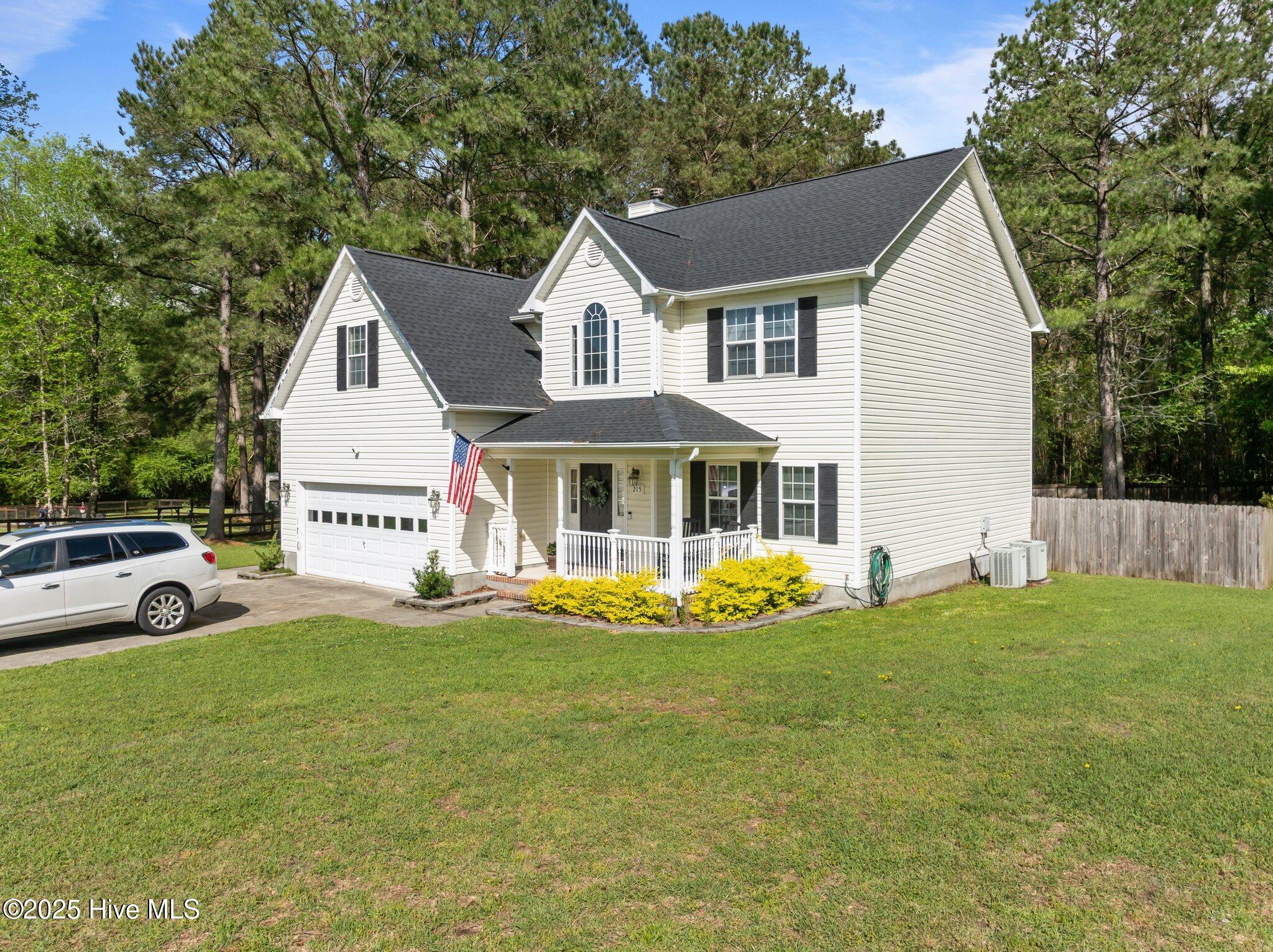 100567266 | Photo 35