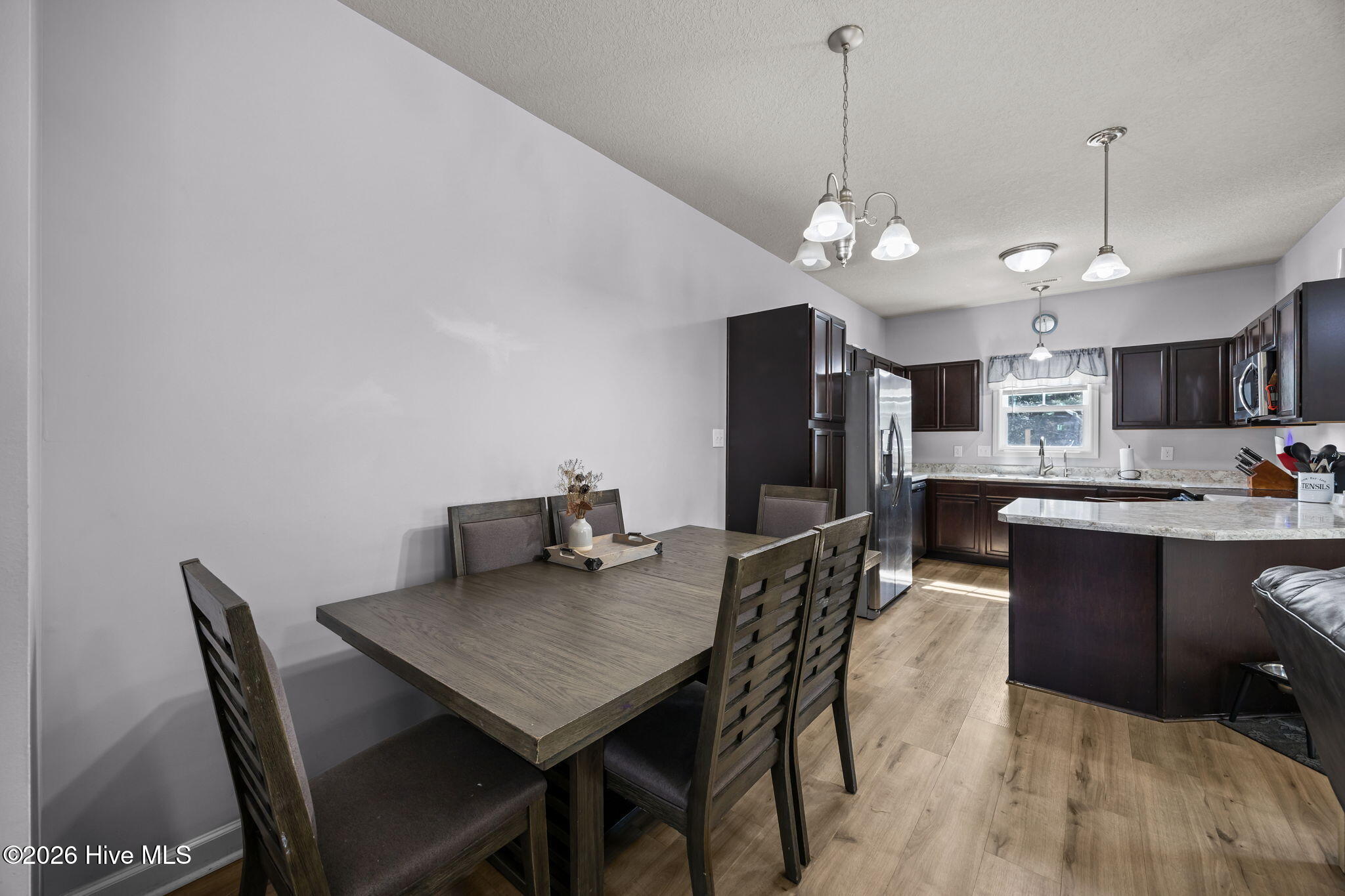 100556762 | Photo 10