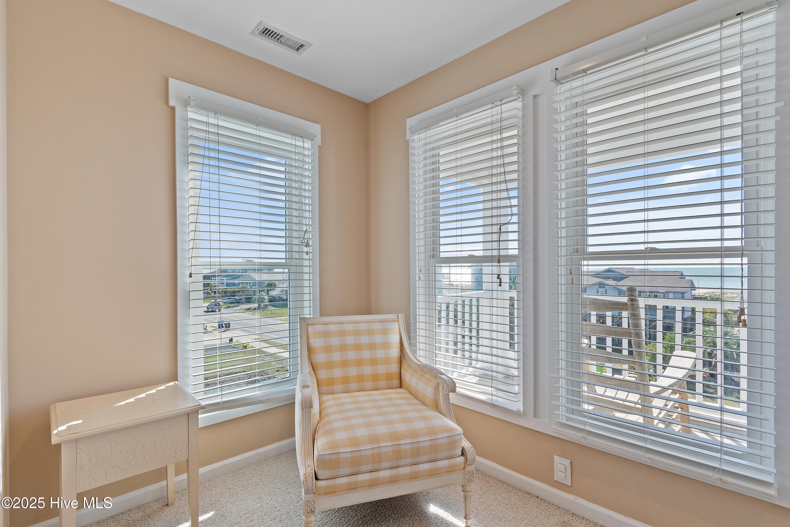 100536498 | Photo 42