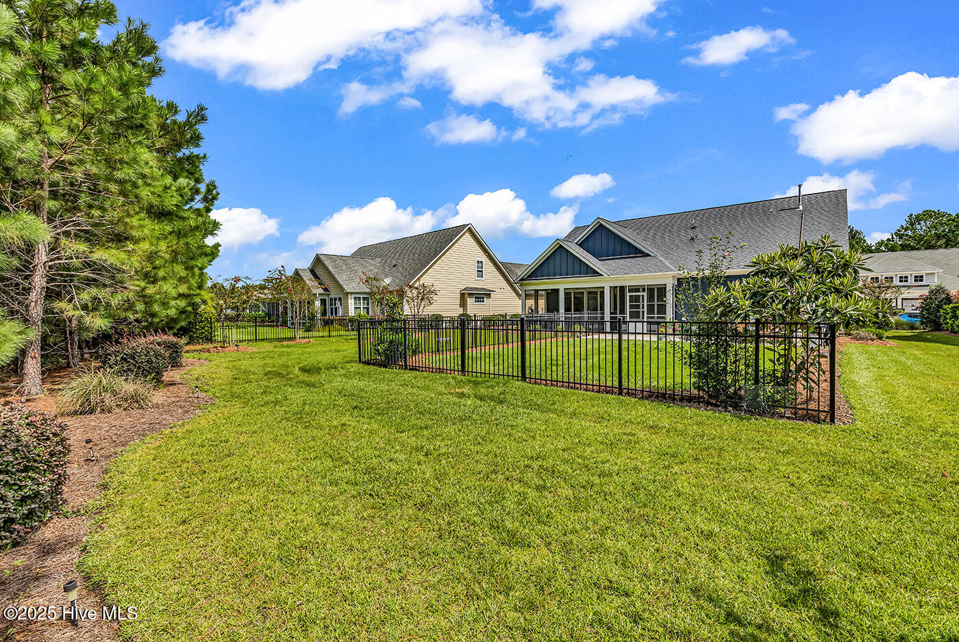 100529992 | Photo 39