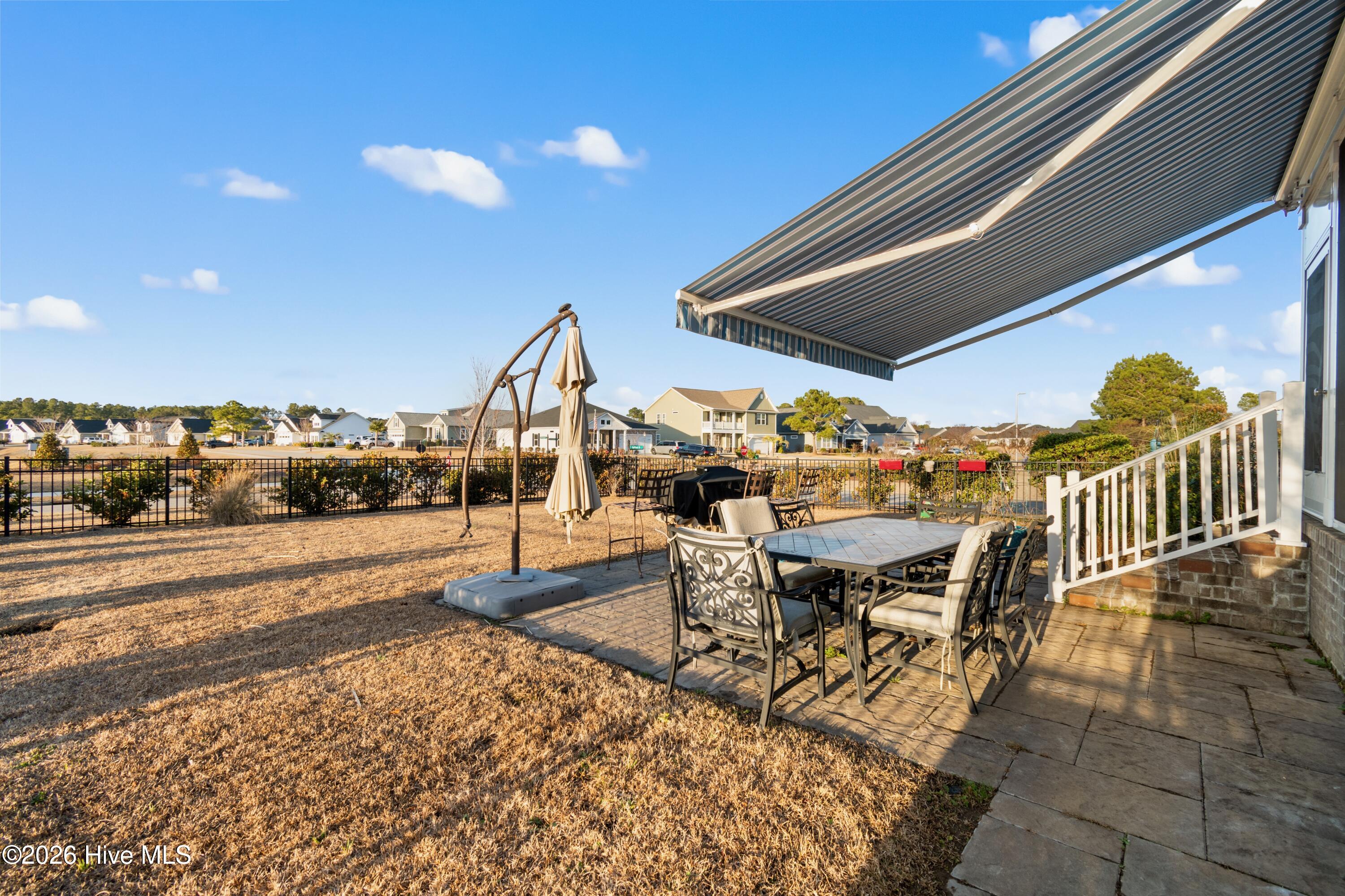 100548400 | Photo 18