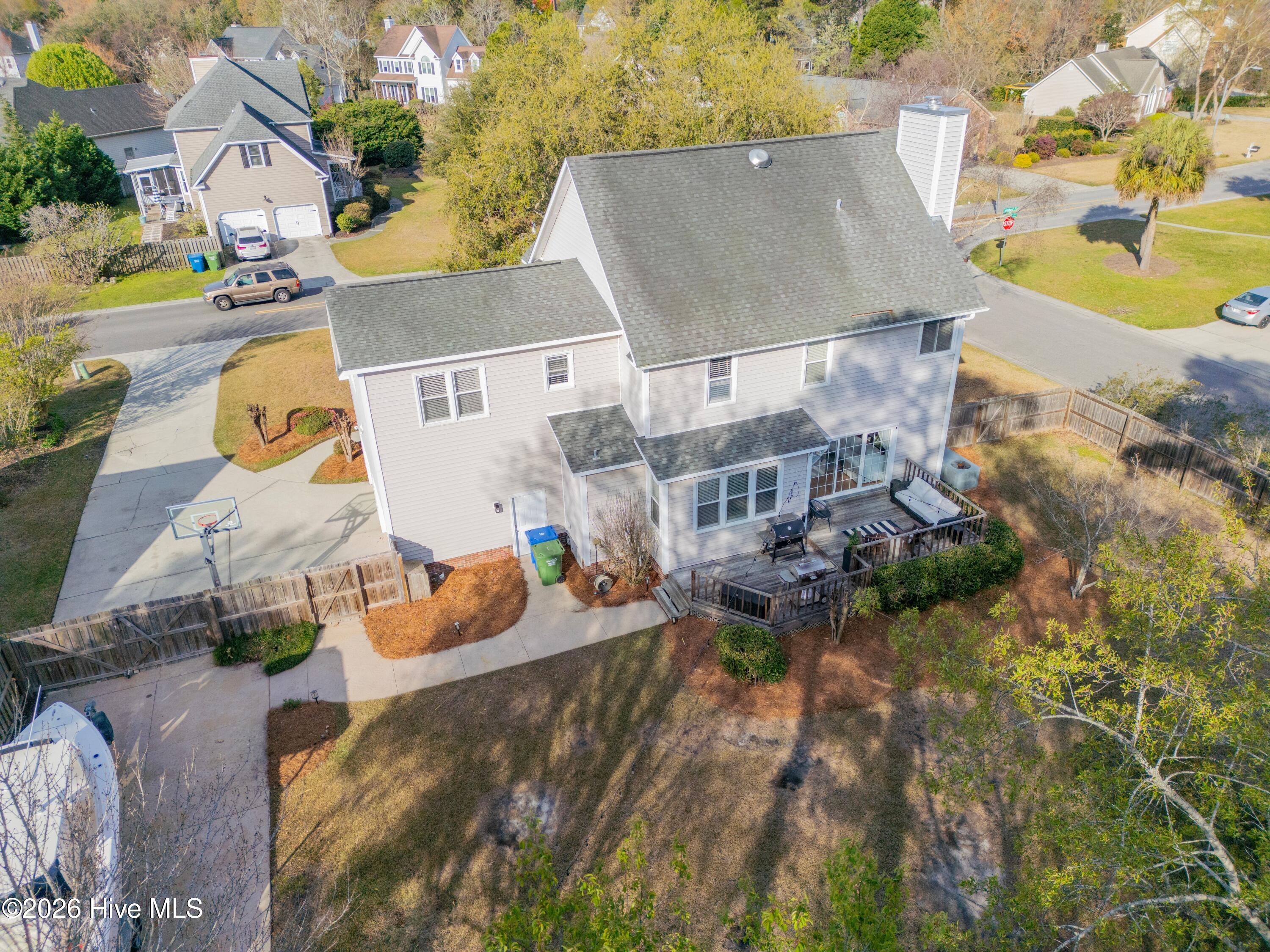 100561567 | Photo 35