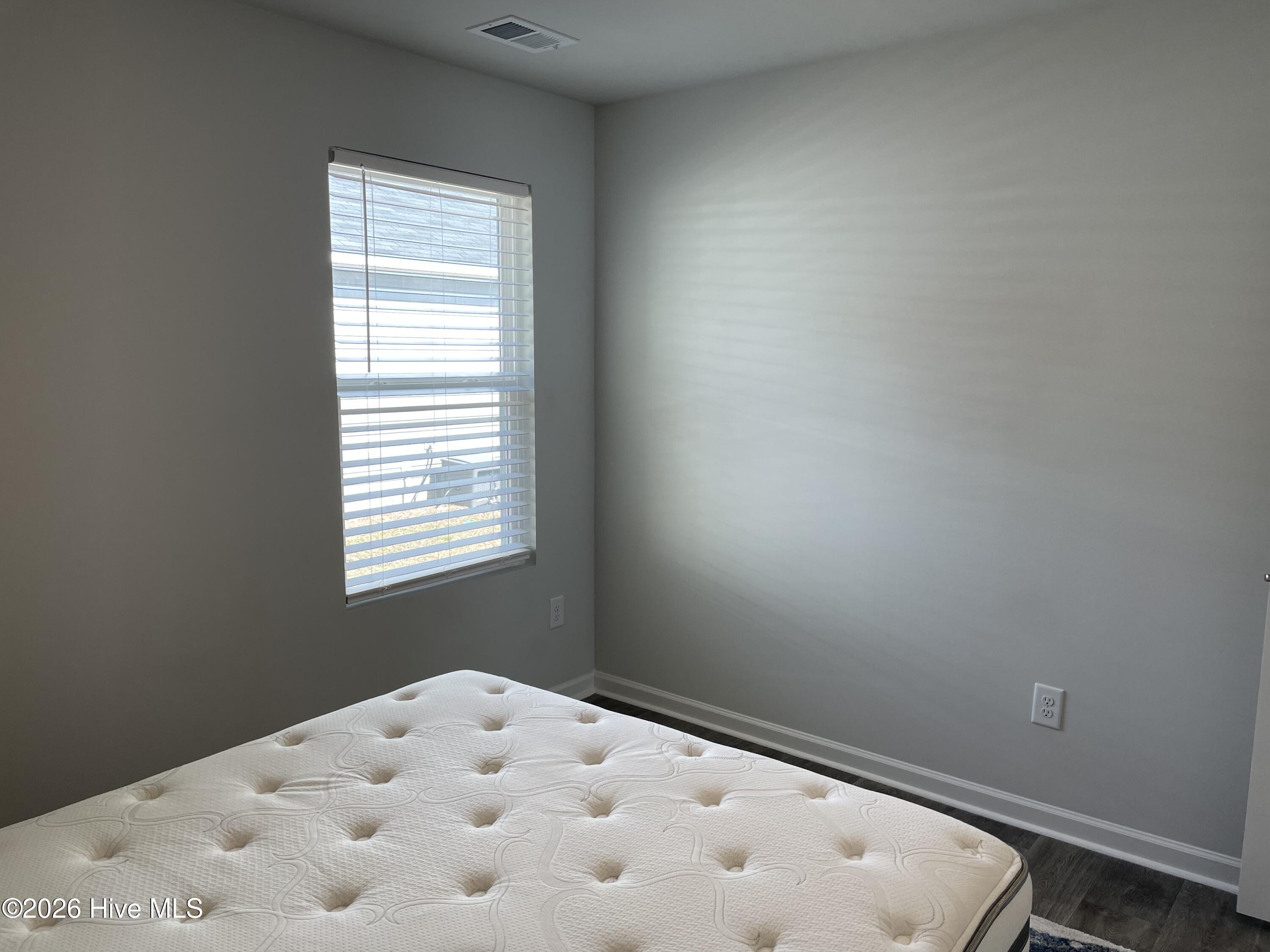 100560586 | Photo 20