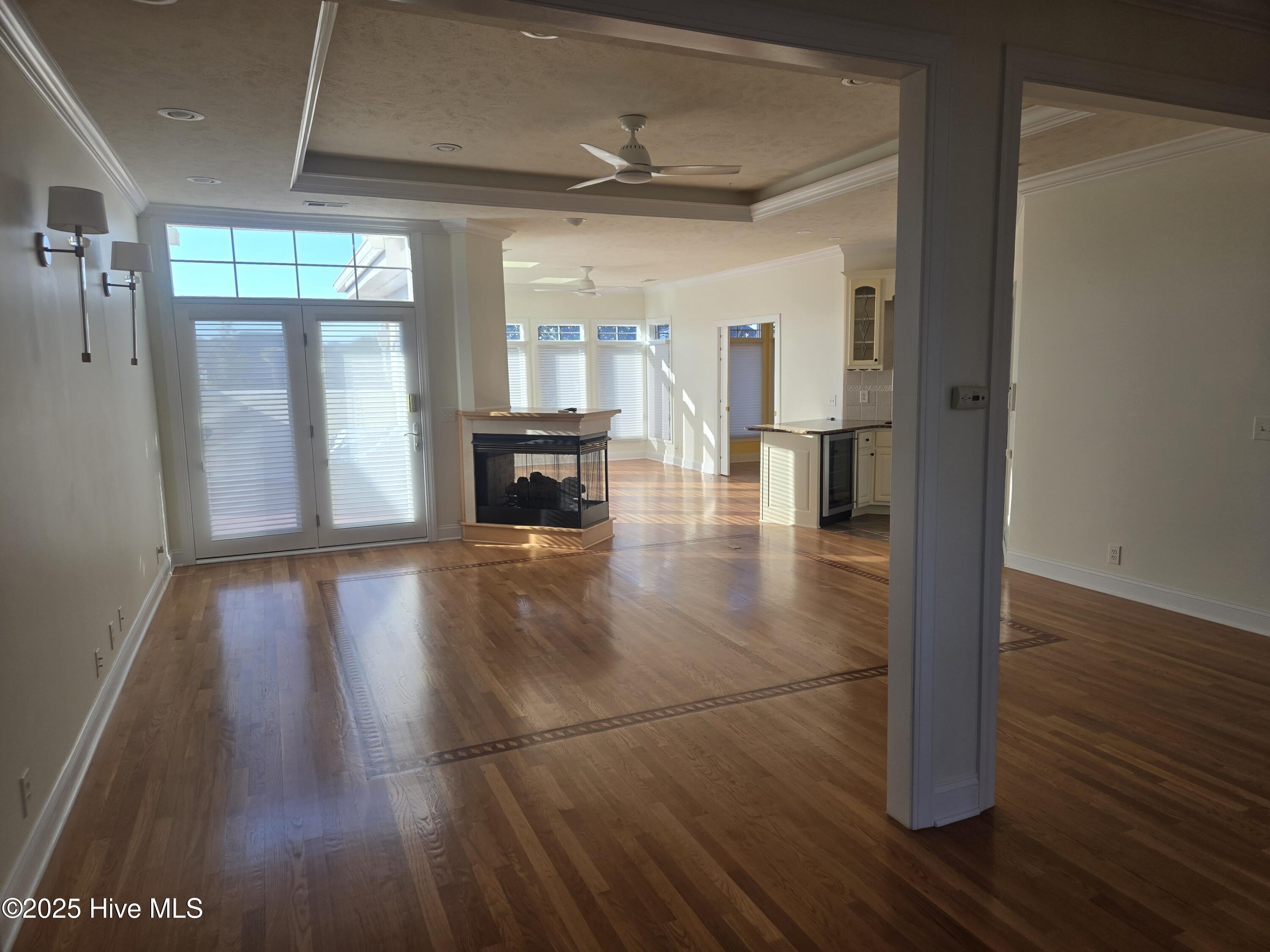 100545211 | Photo 20