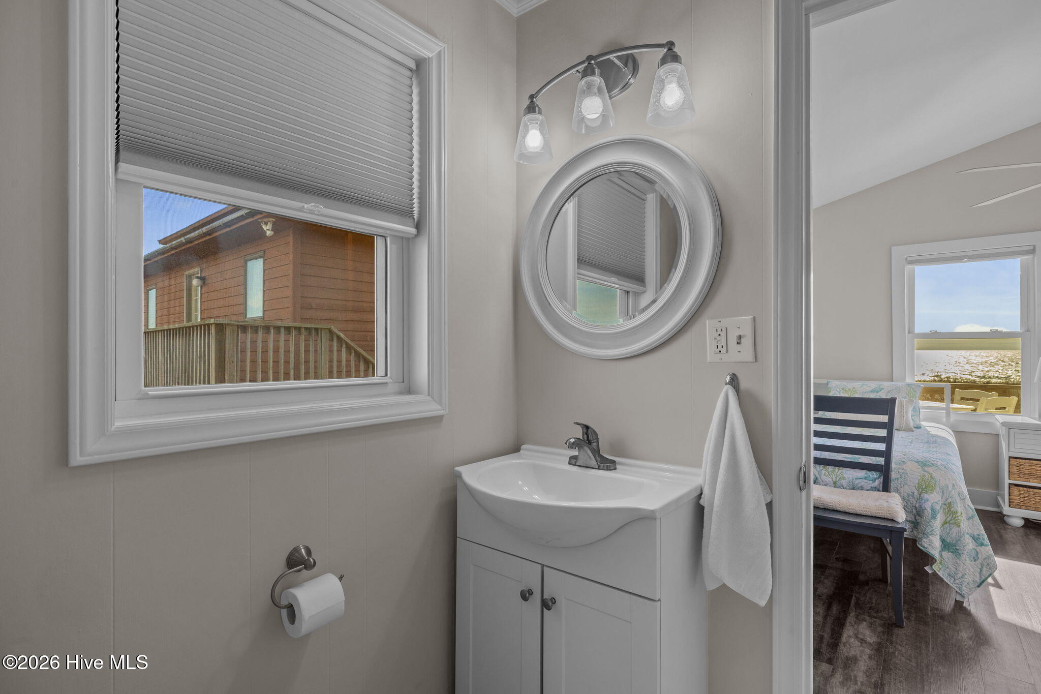 100552483 | Photo 10