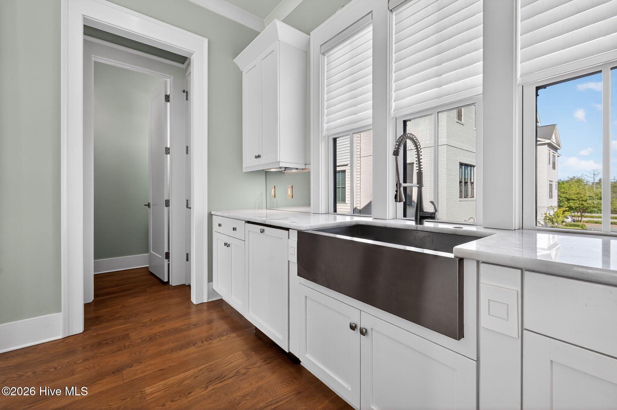 100567554 | Photo 15