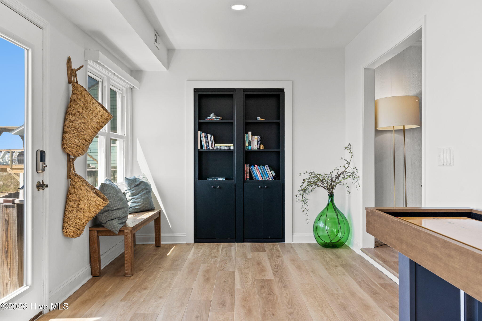 100567694 | Photo 40