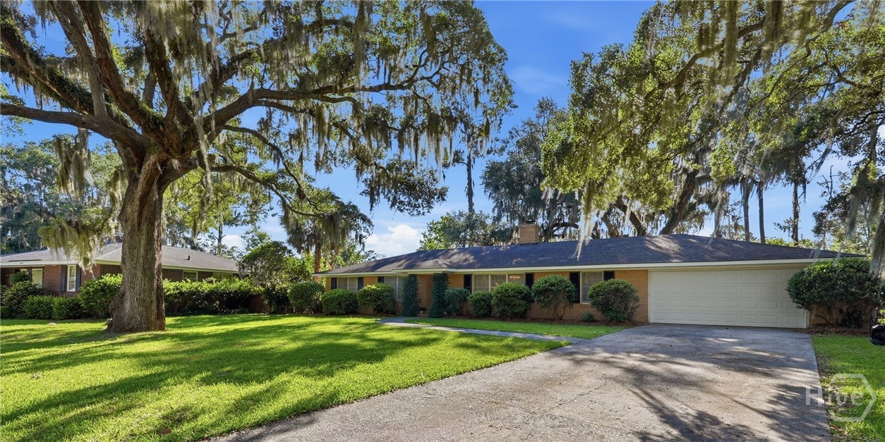 Photo 2 of Single family home for sale at 8305 Meadowbrook Rd, Savannah, GA 31406 | MLS# SA357408 | Listing updated on 2026-10-08