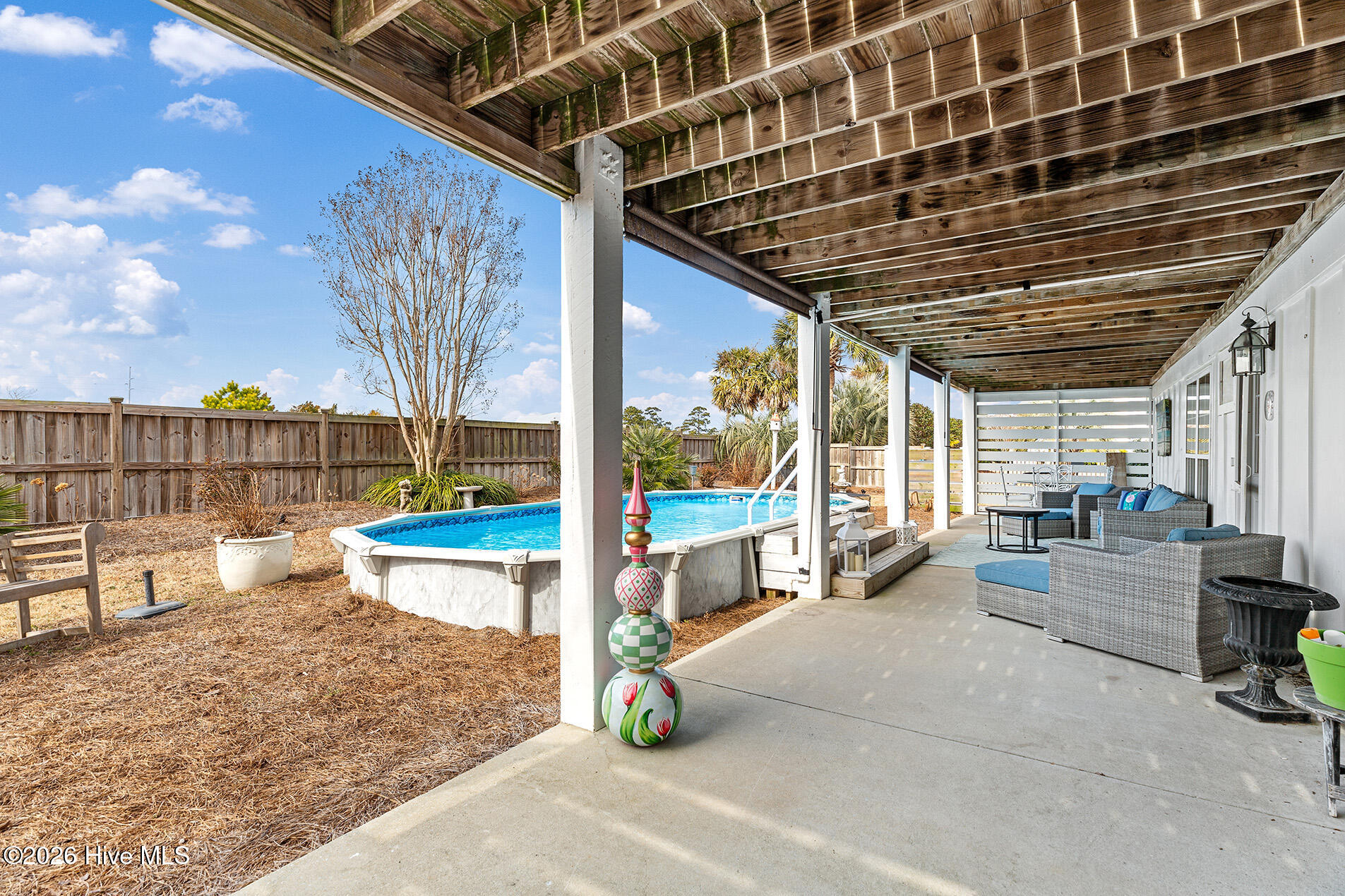 100554340 | Photo 70