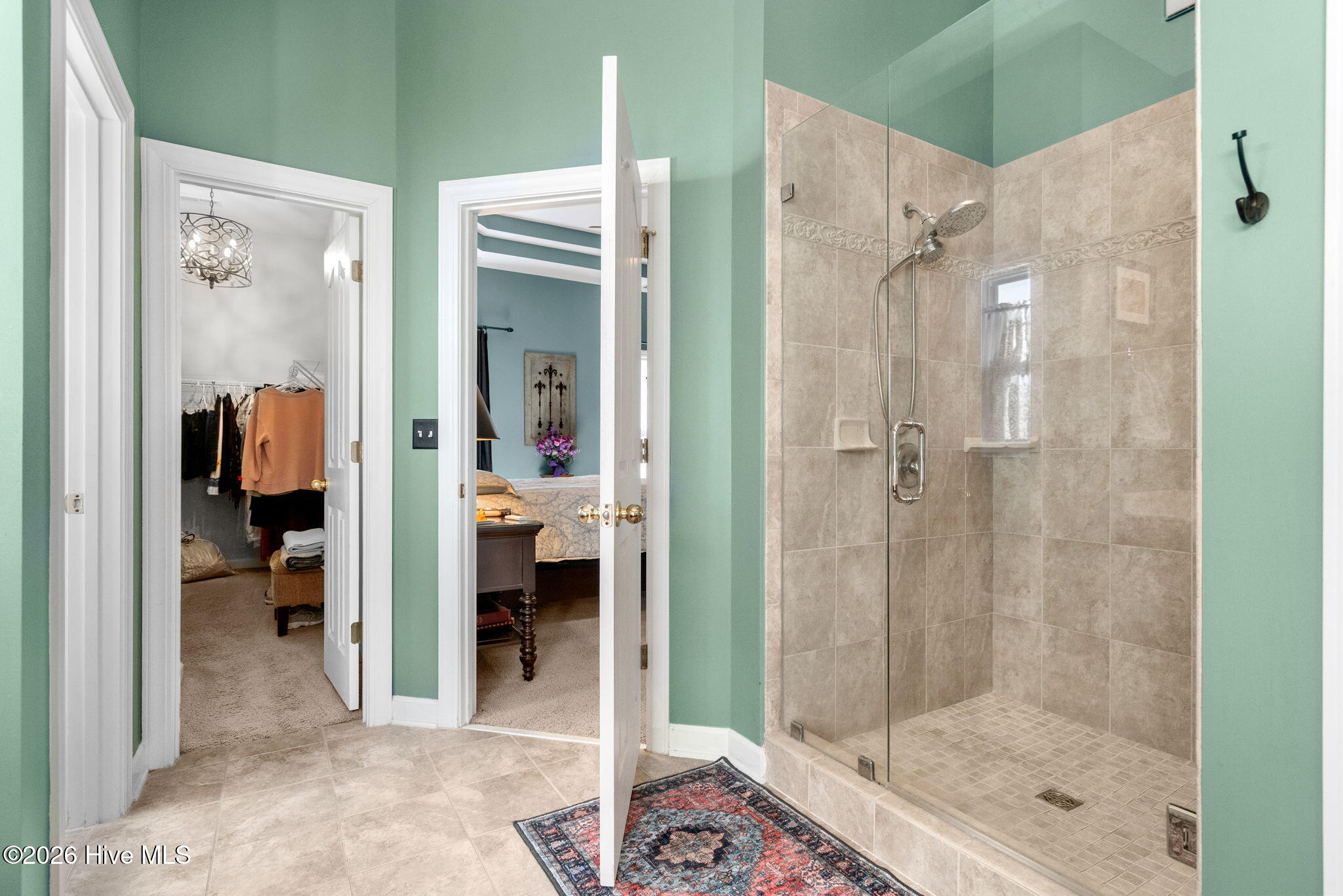 100546321 | Photo 19