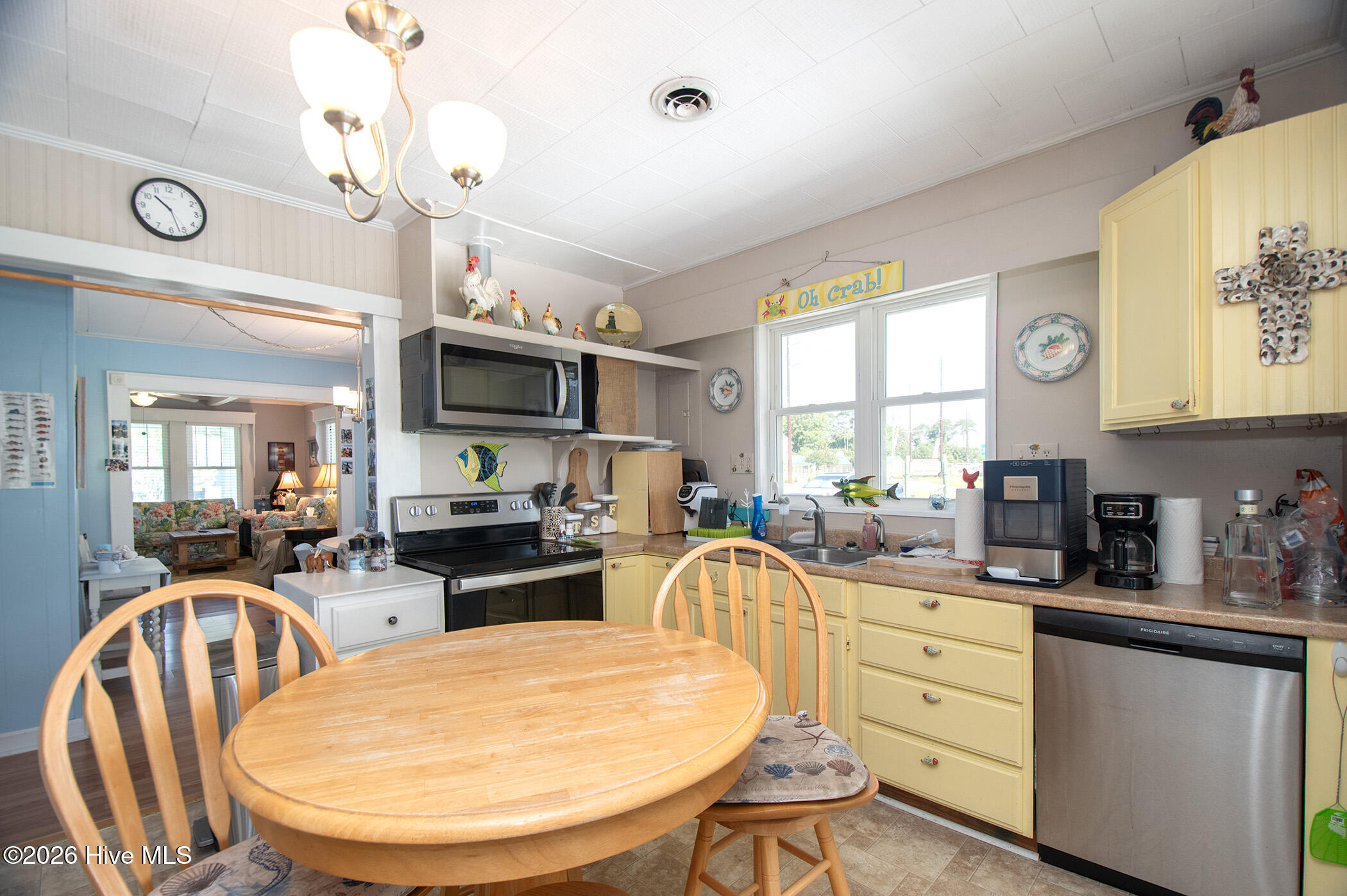 280 N Highway 101,Beaufort