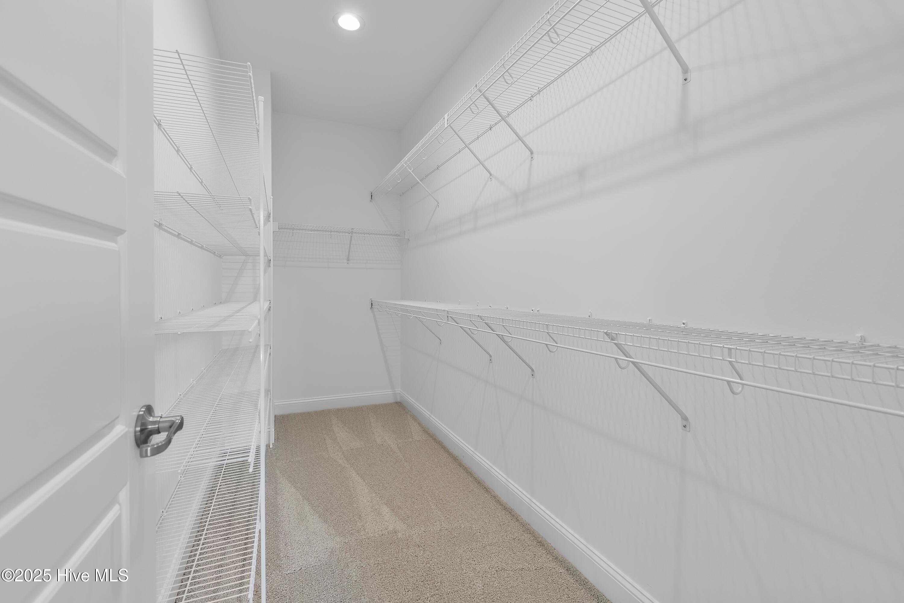 100475755 | Photo 28