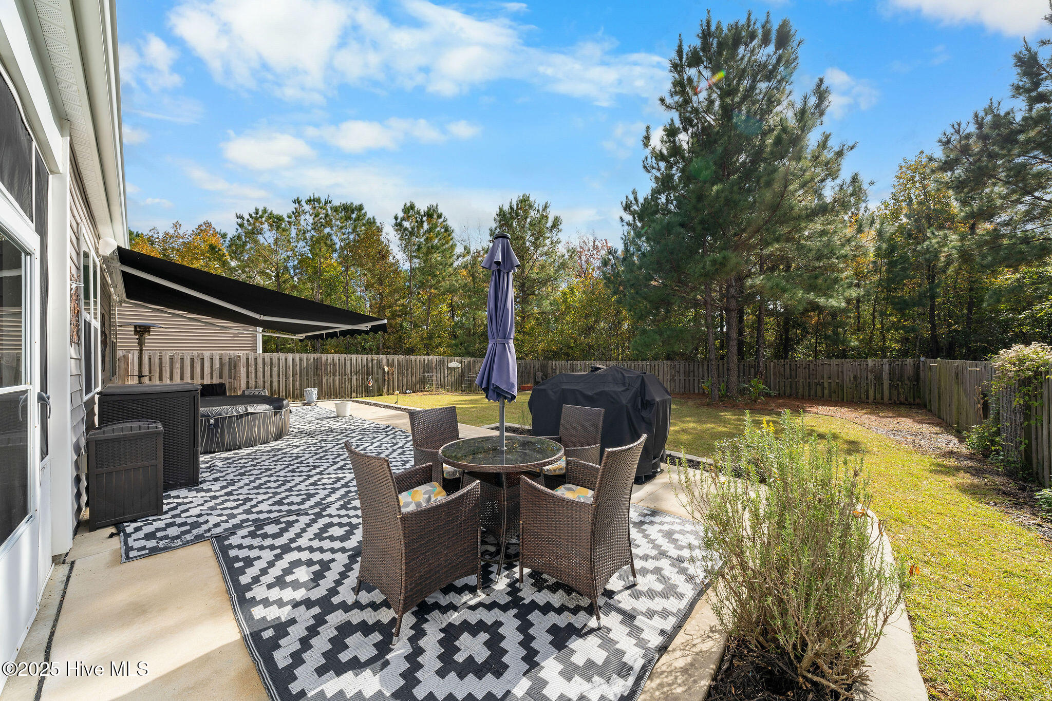 100539651 | Photo 37