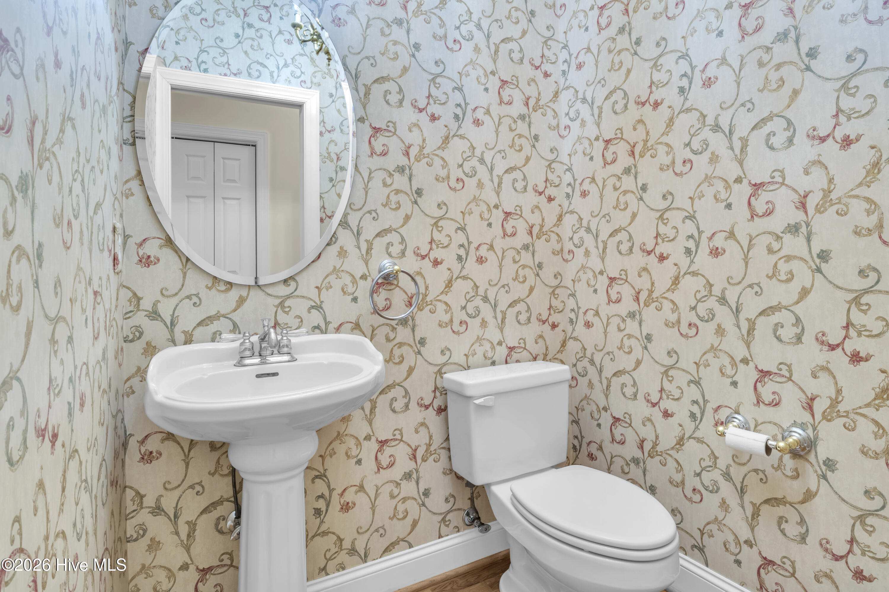 100549882 | Photo 31