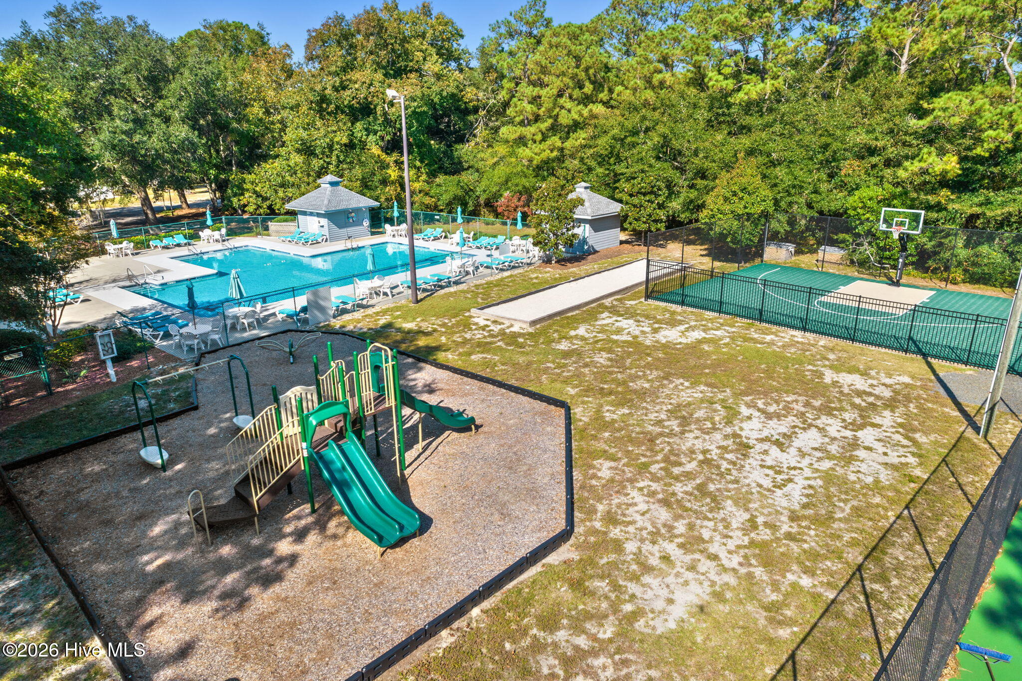 100567404 | Photo 31