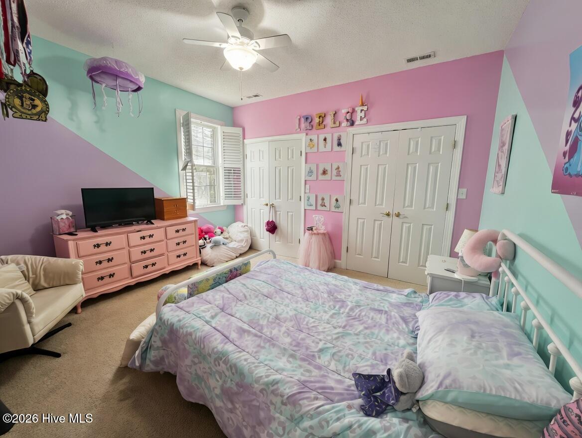 100563366 | Photo 18