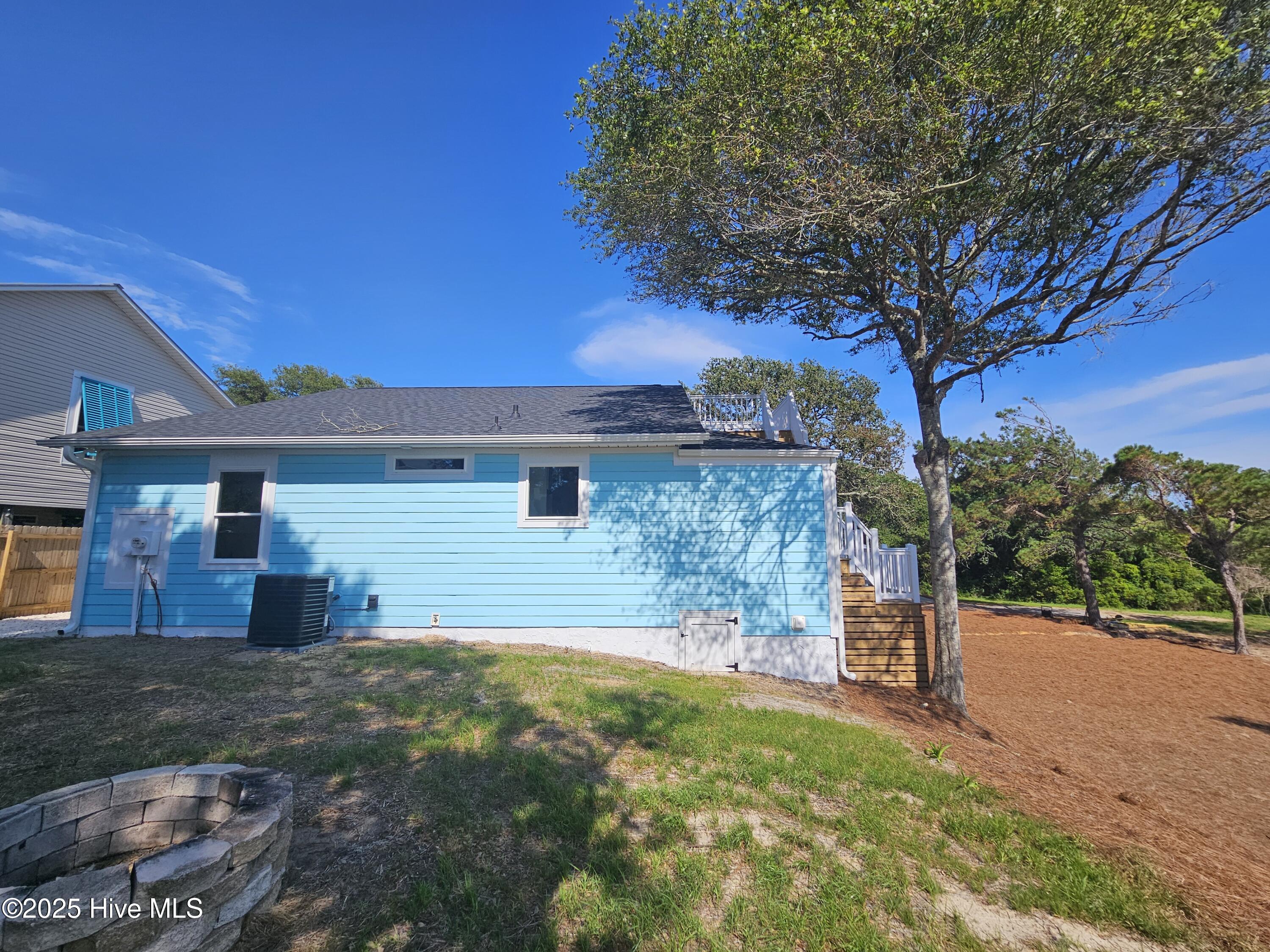 100520602 | Photo 11