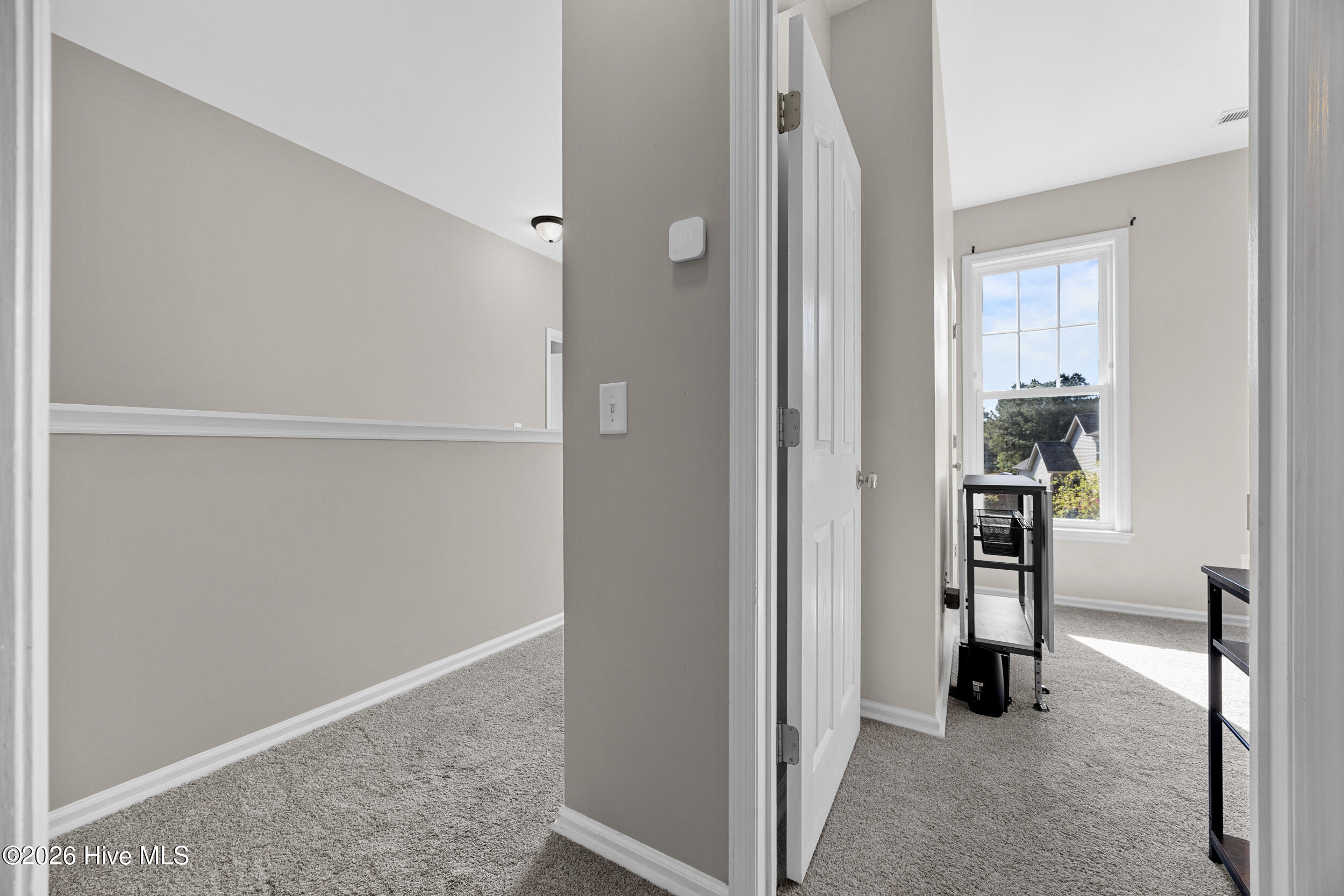 100567272 | Photo 32