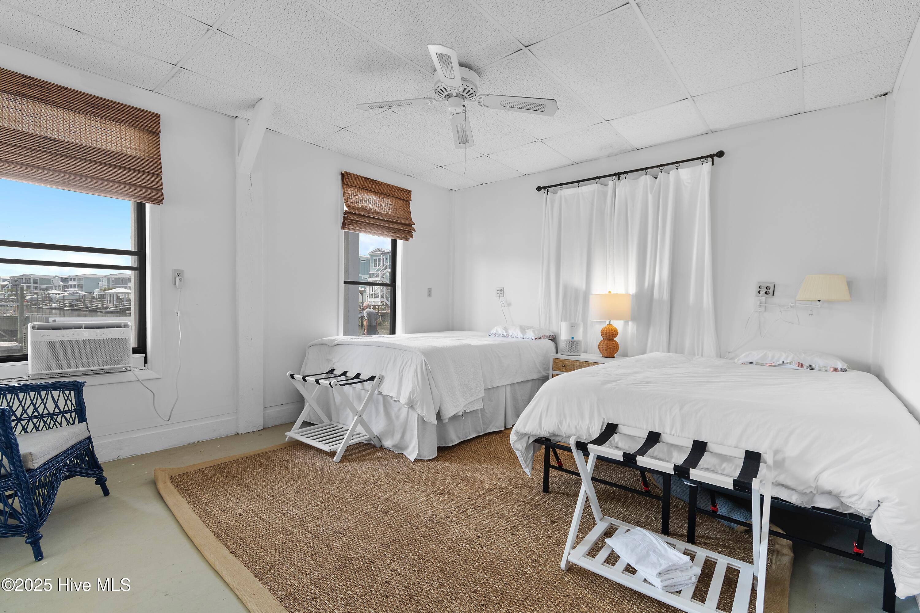 100503570 | Photo 39