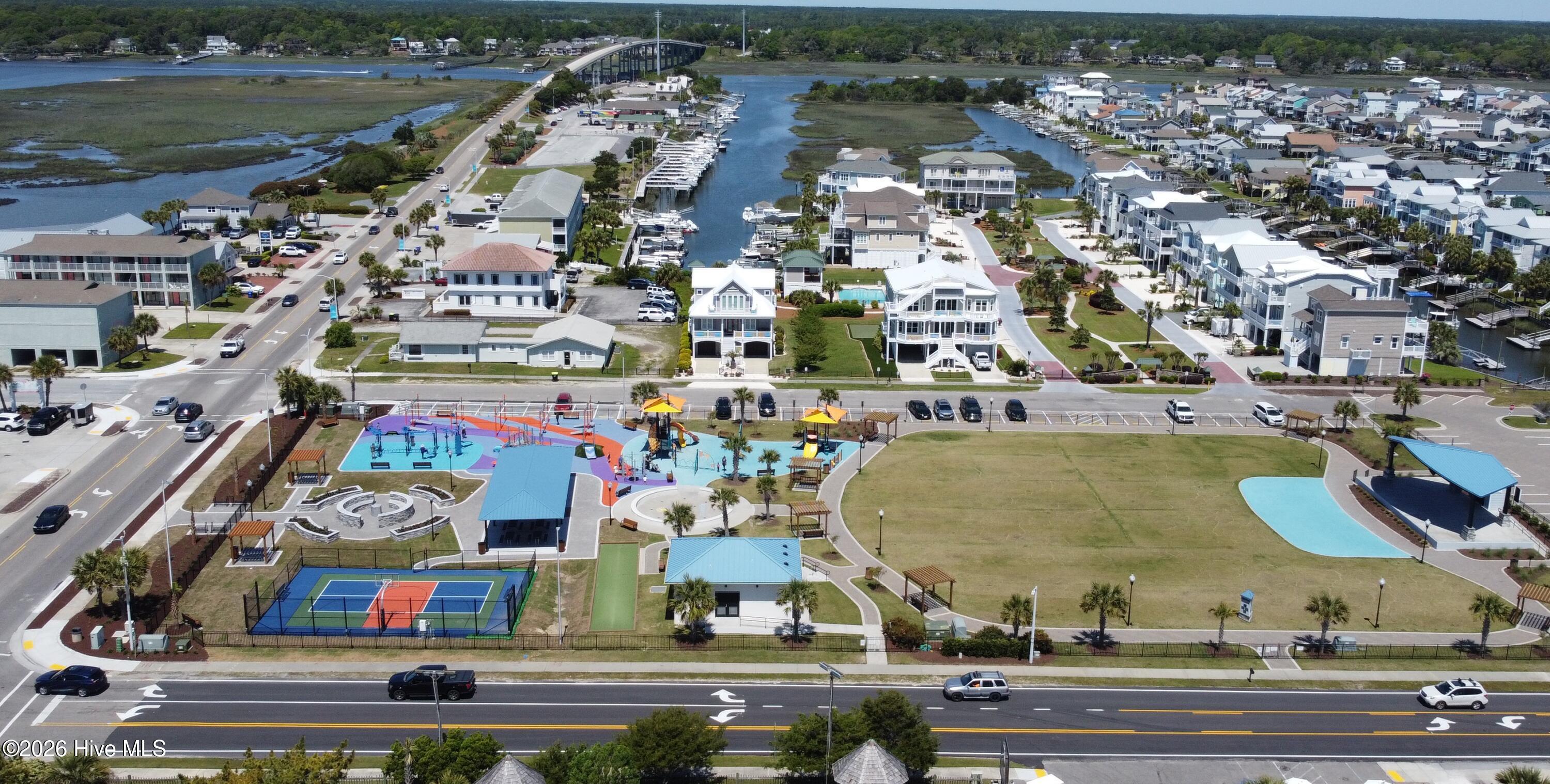 100560432 | Photo 15