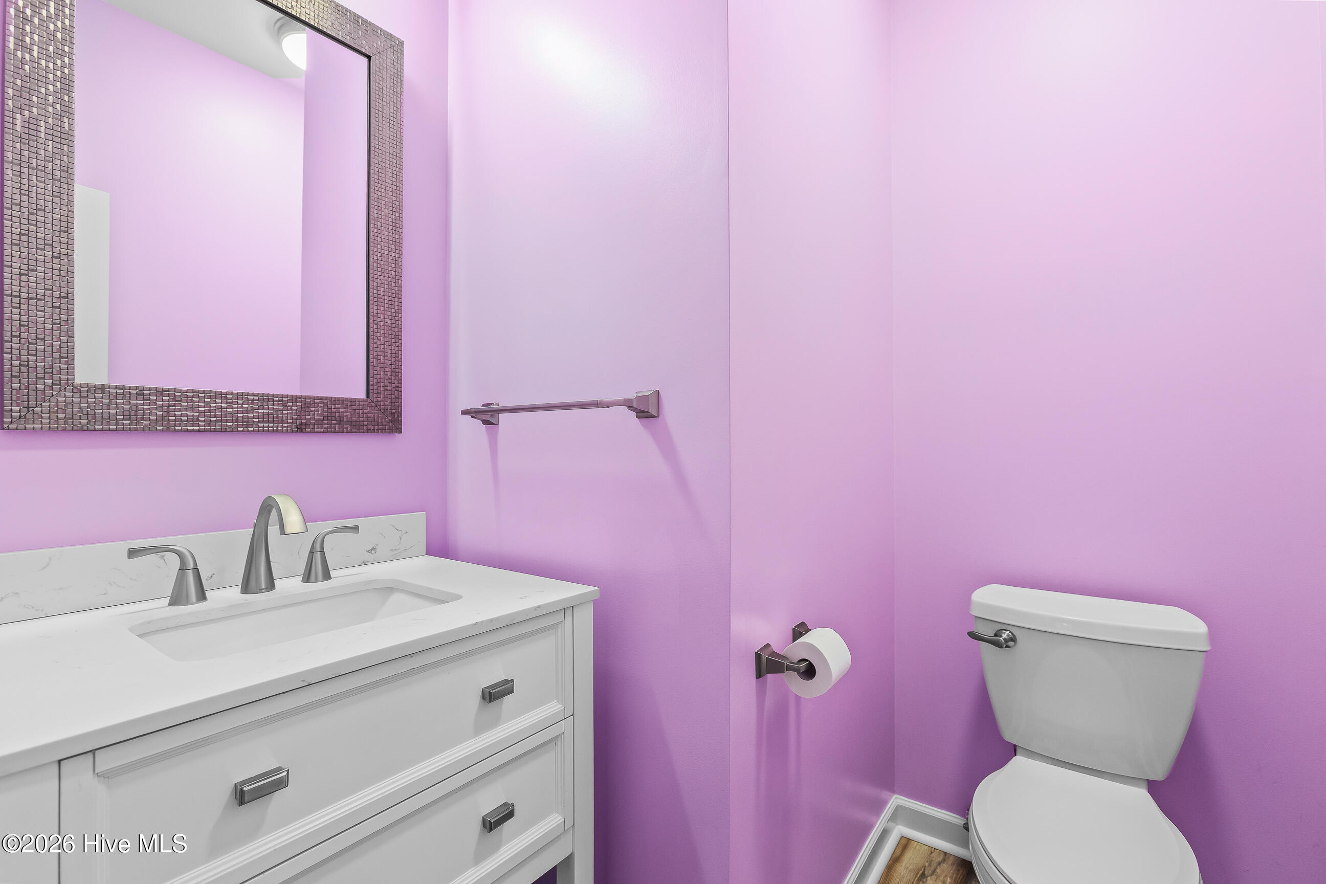 100551493 | Photo 19