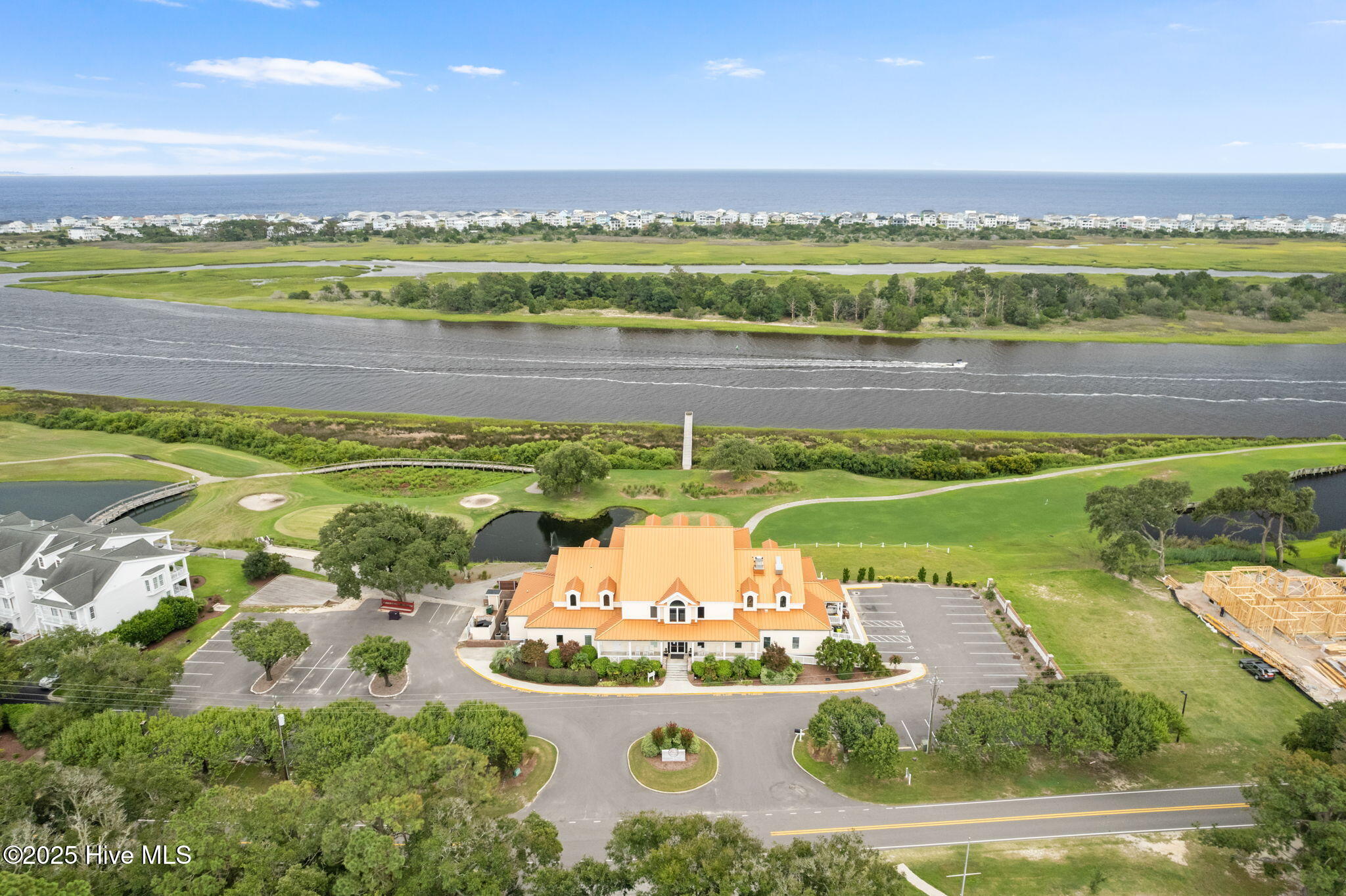 100535041 | Photo 47