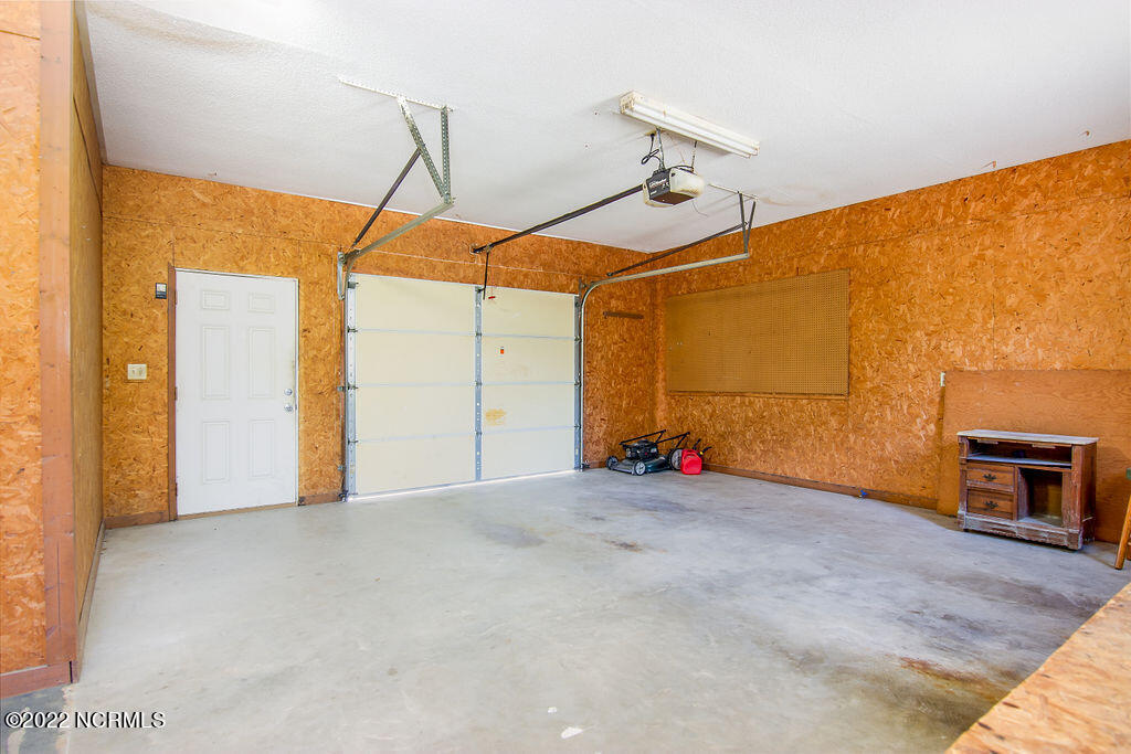 100559526 | Photo 22