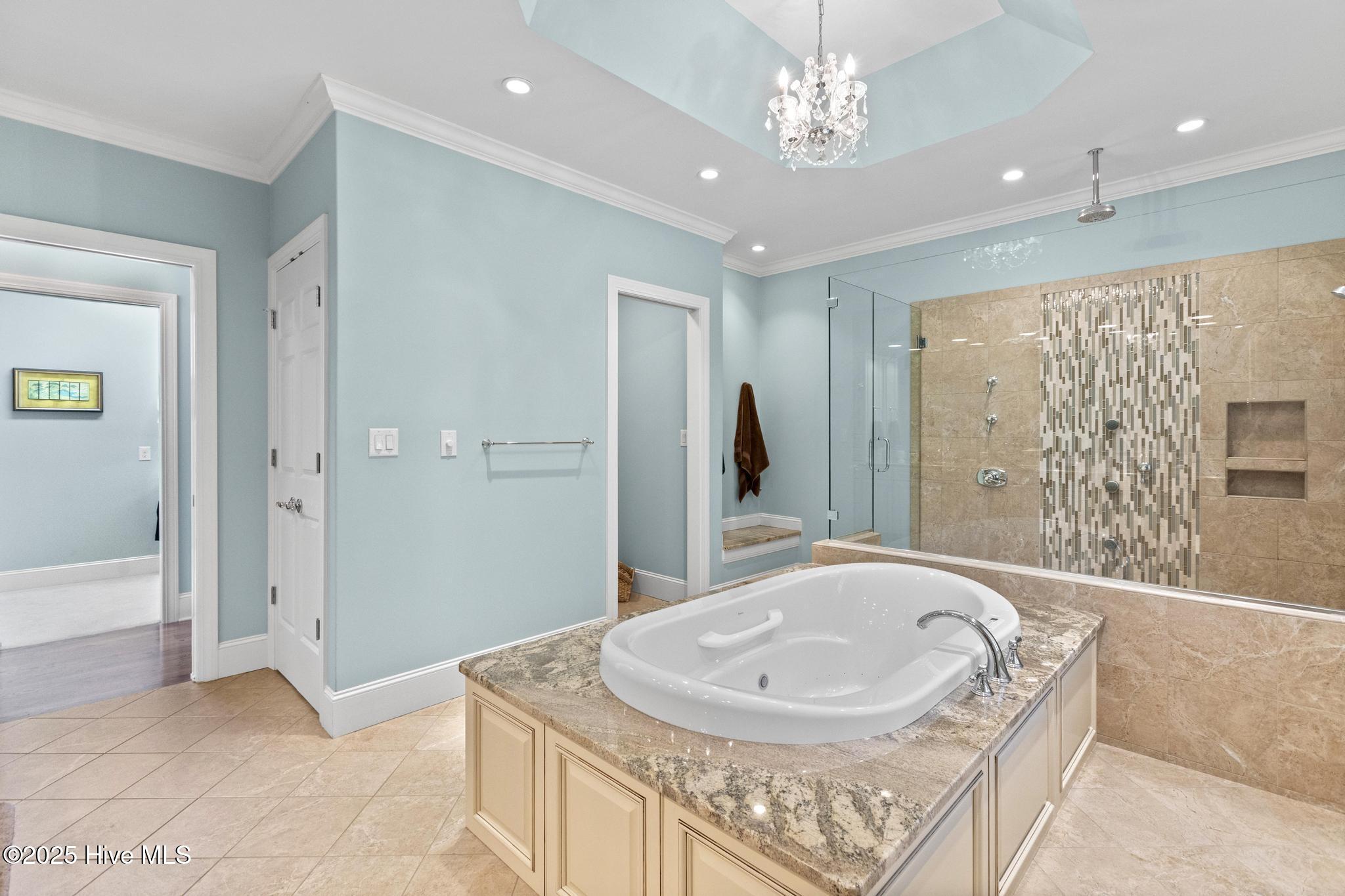 100567588 | Photo 27