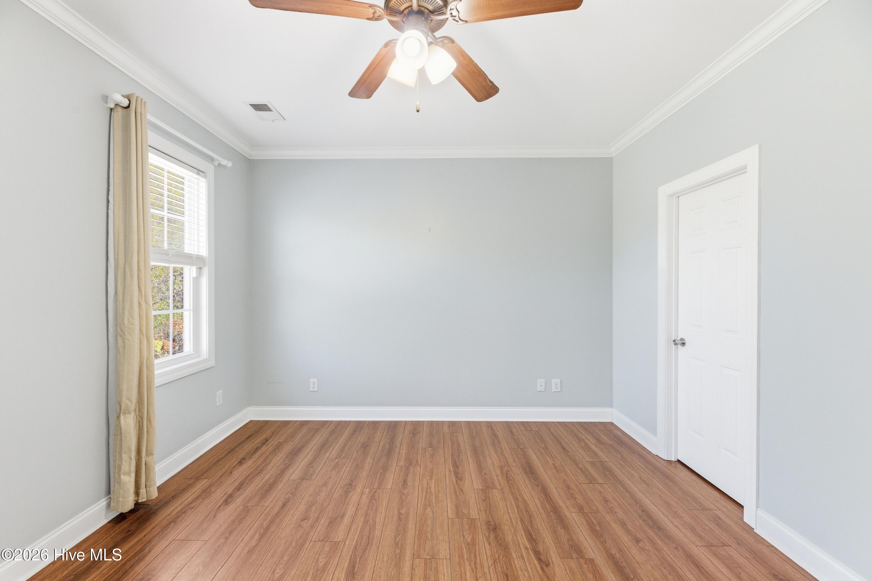 100564216 | Photo 32