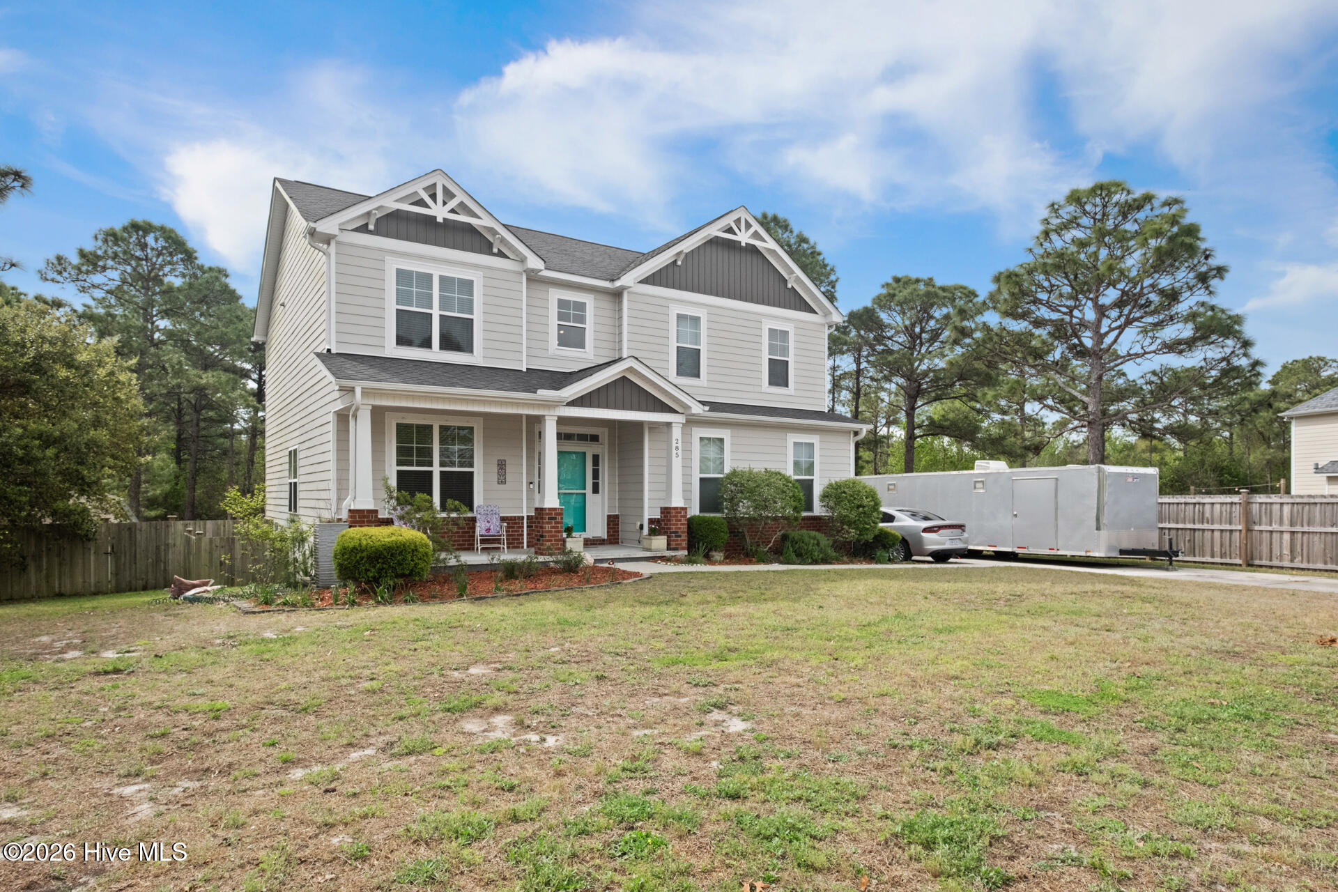 100566608 | Photo 51