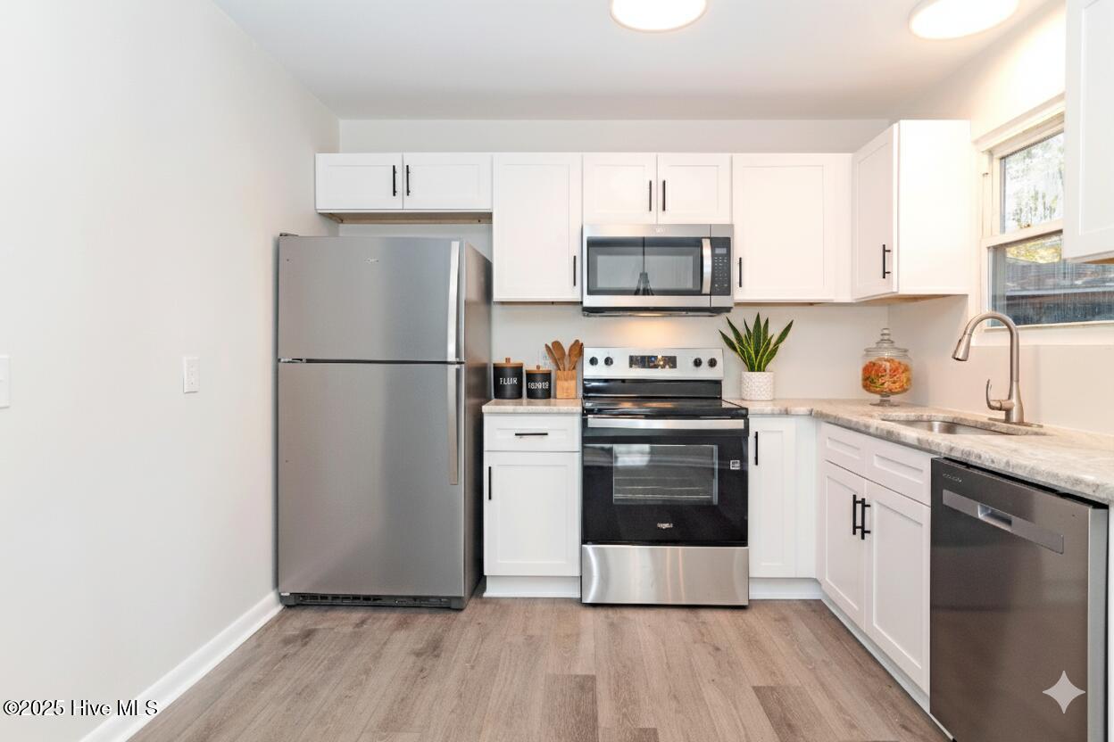 100541457 | Photo 11