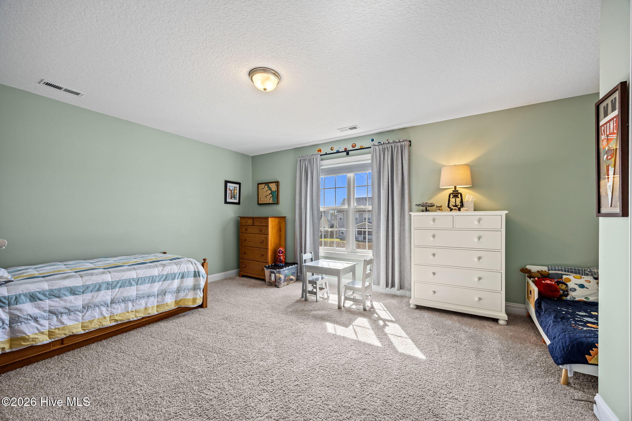 100566991 | Photo 30